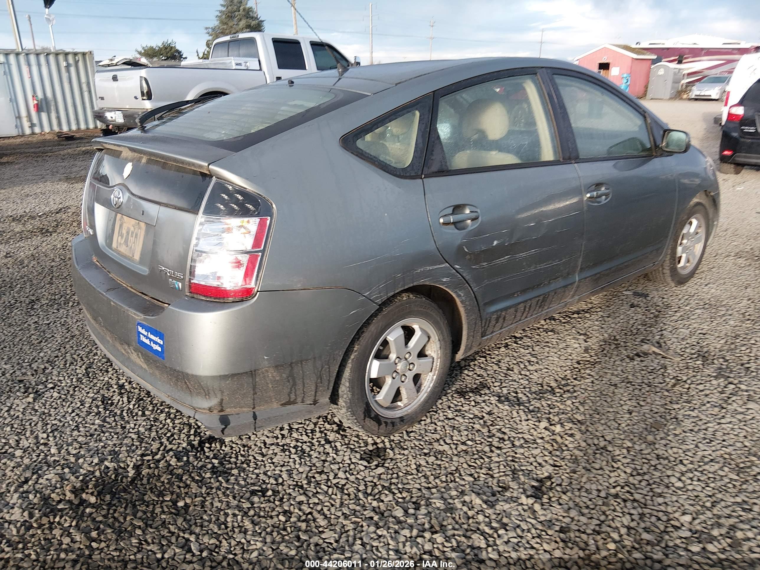 TOYOTA PRIUS image 4
