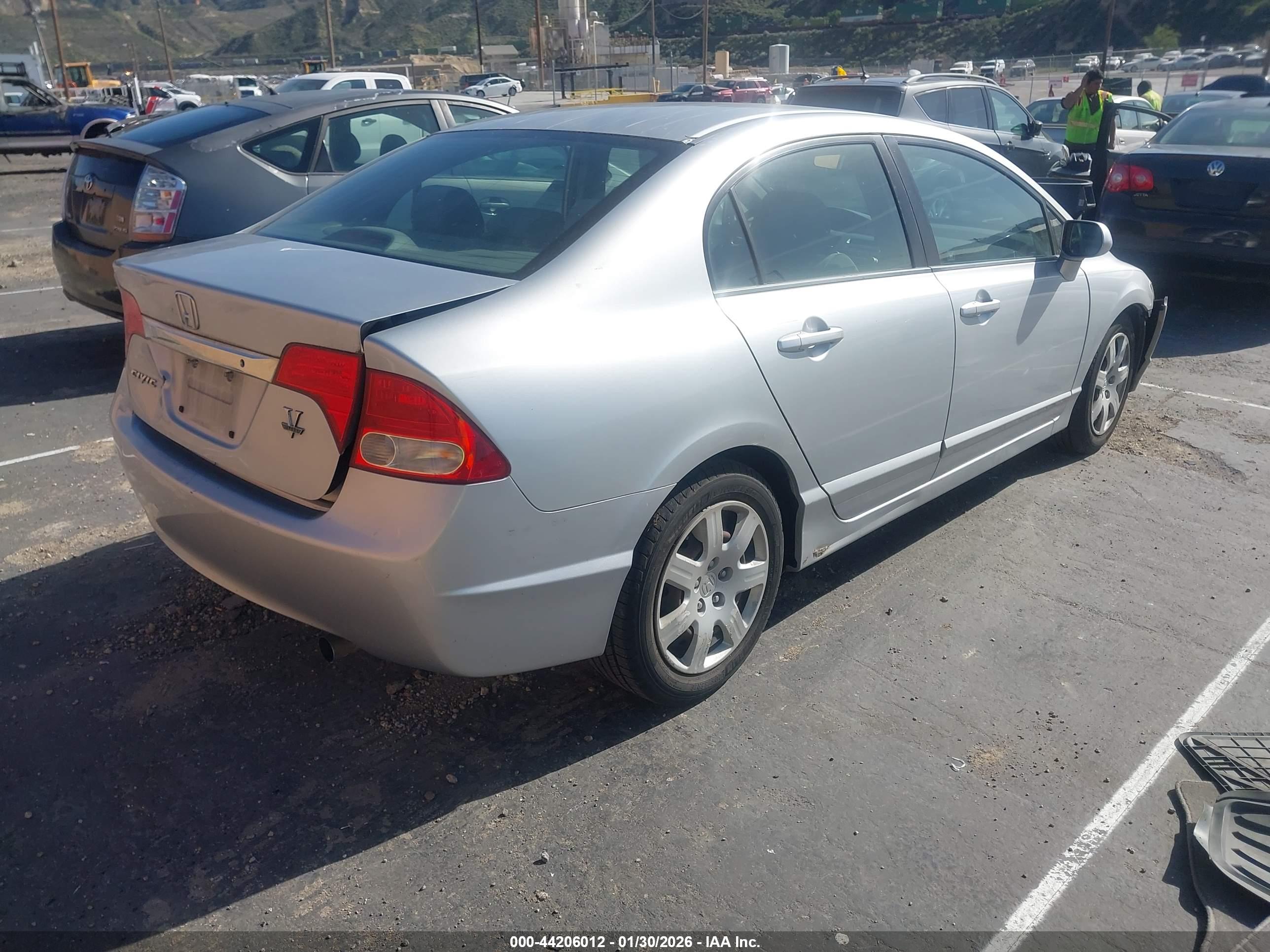 HONDA CIVIC image 4