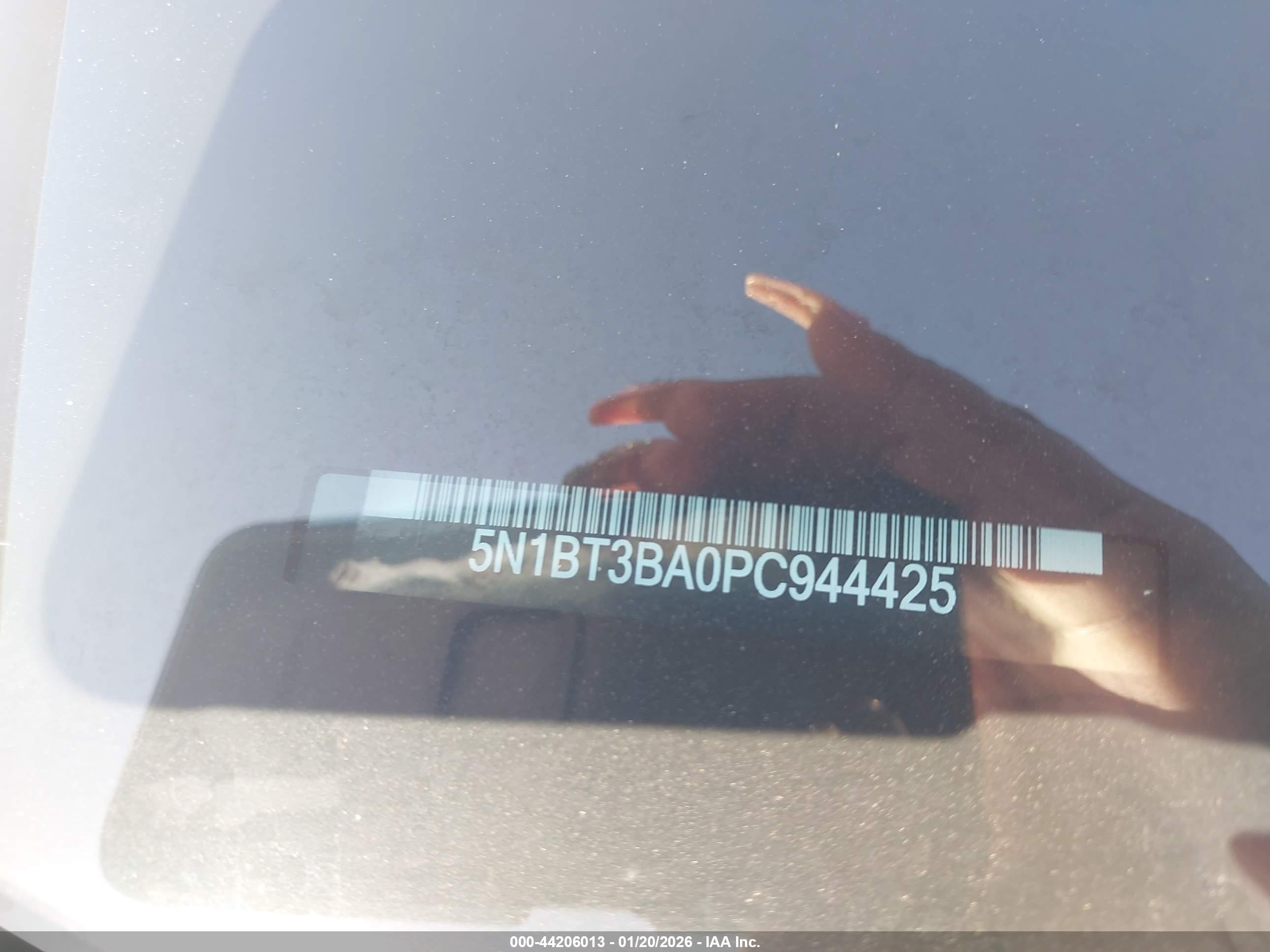 NISSAN ROGUE image 9