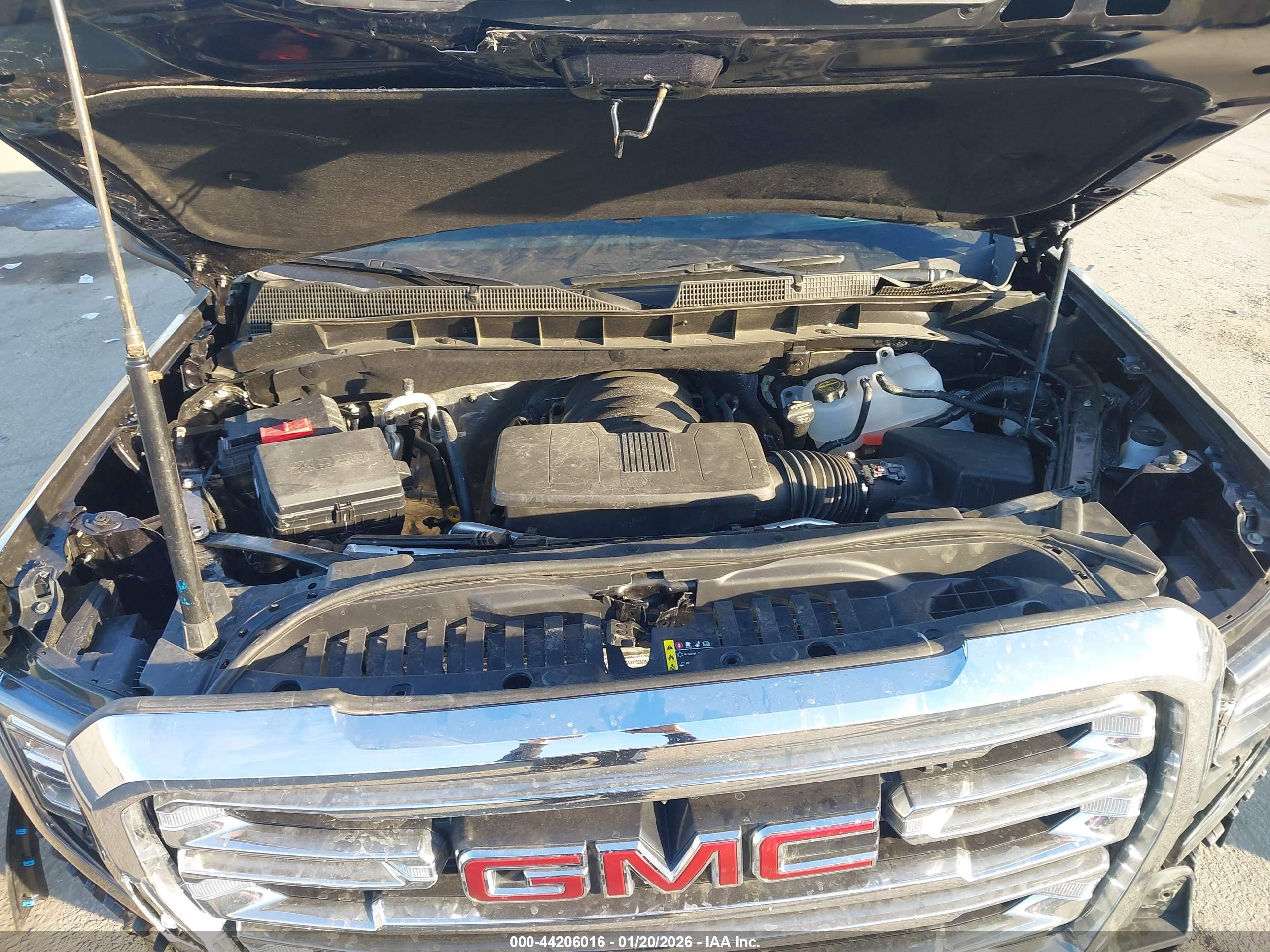 GMC SIERRA image 10