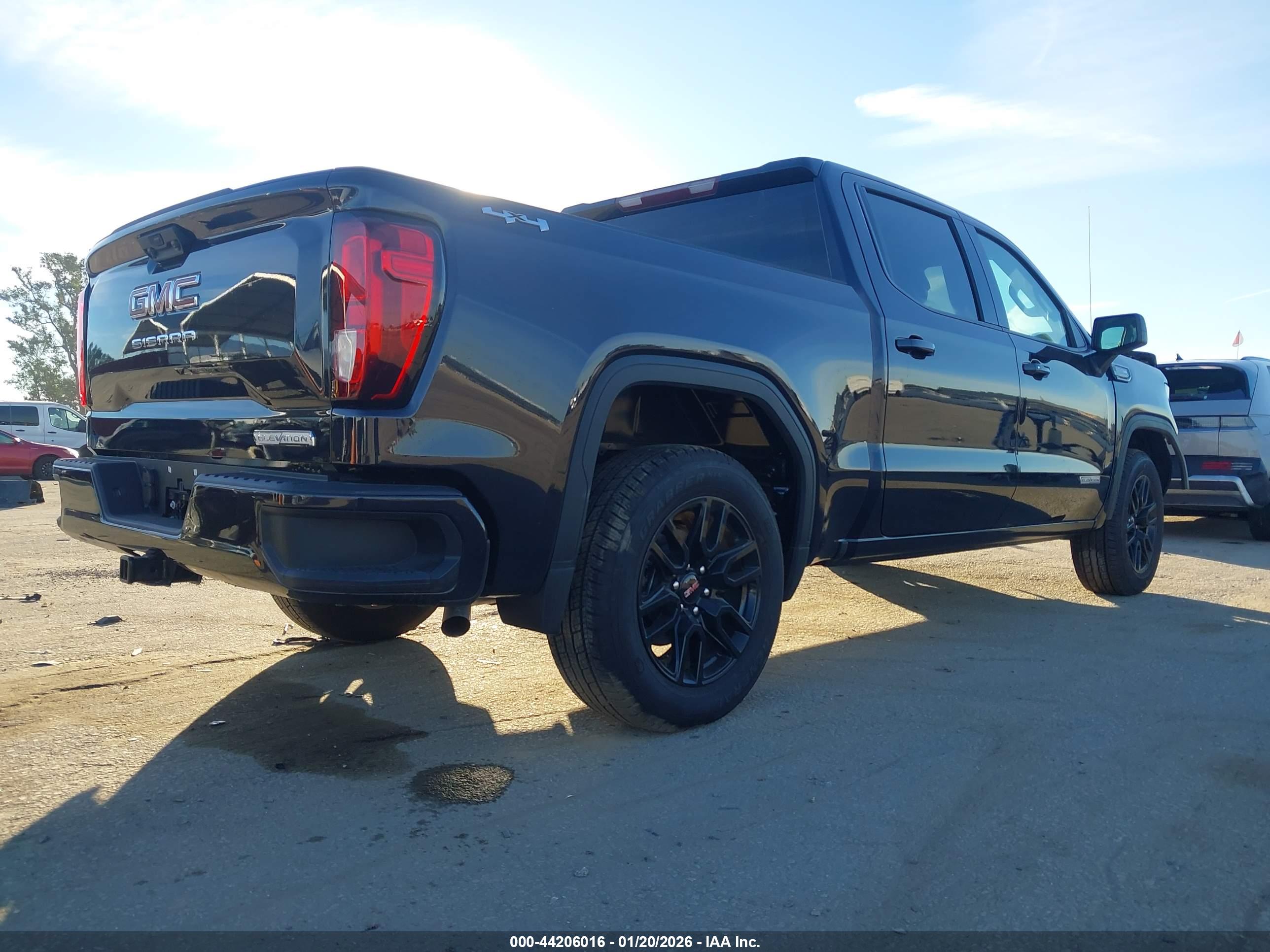 GMC SIERRA image 4