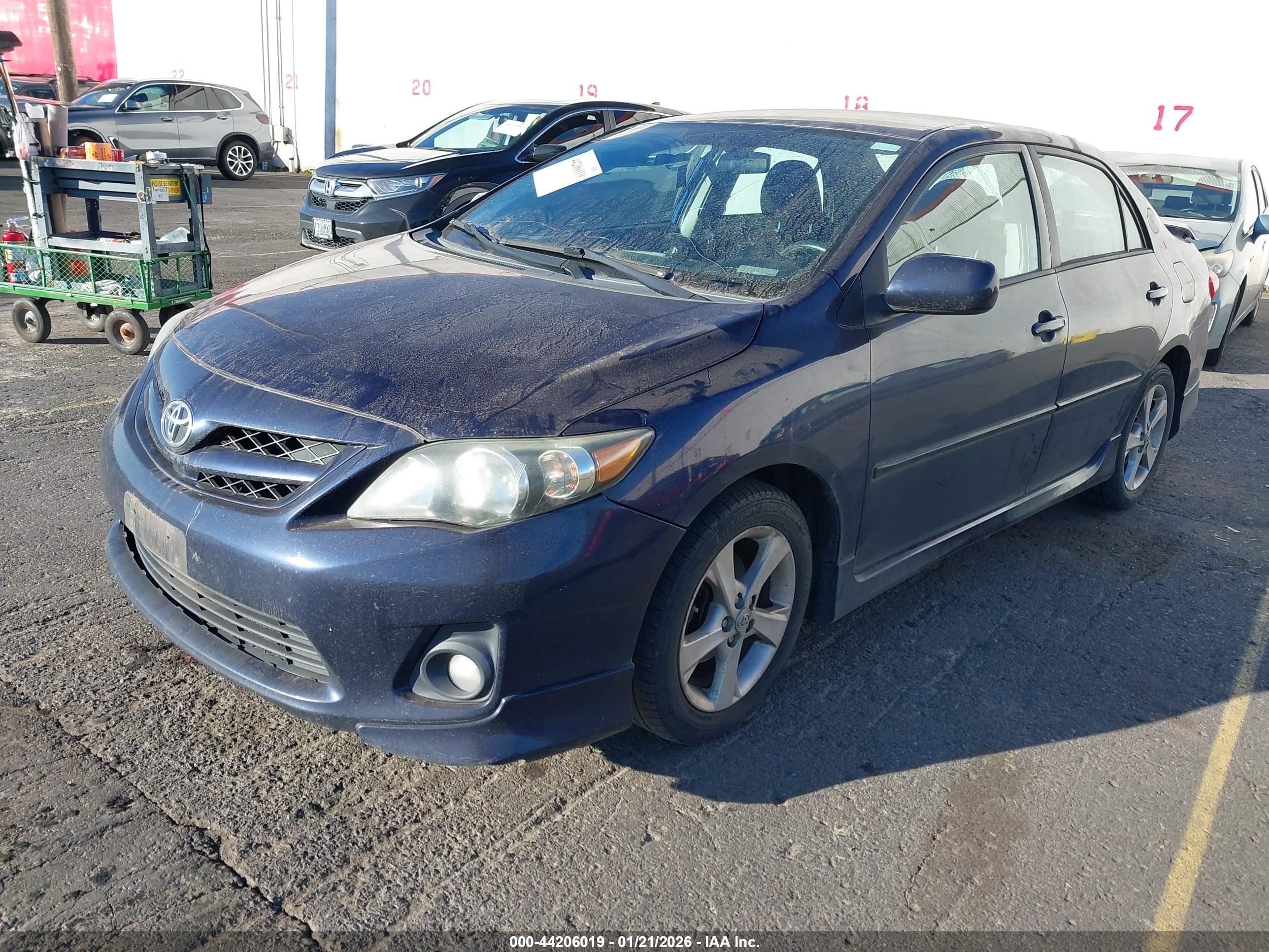 TOYOTA COROLLA image 2