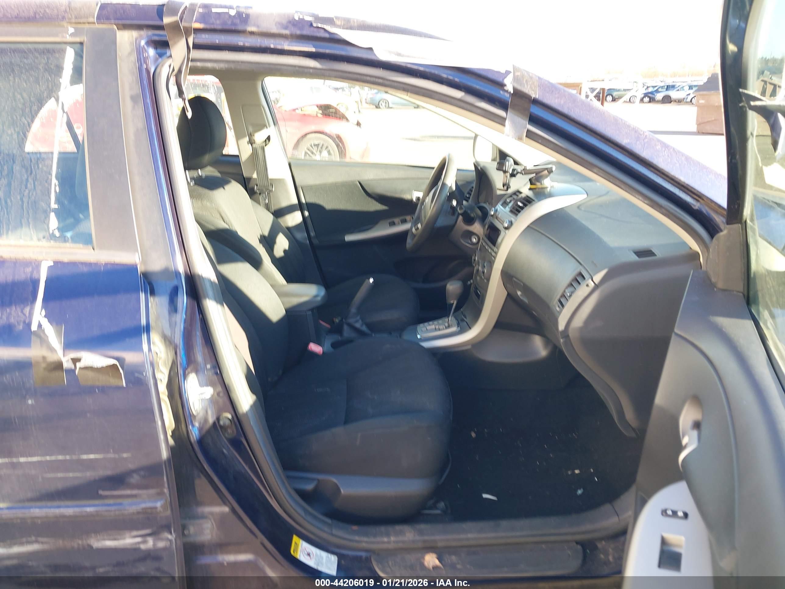TOYOTA COROLLA image 5