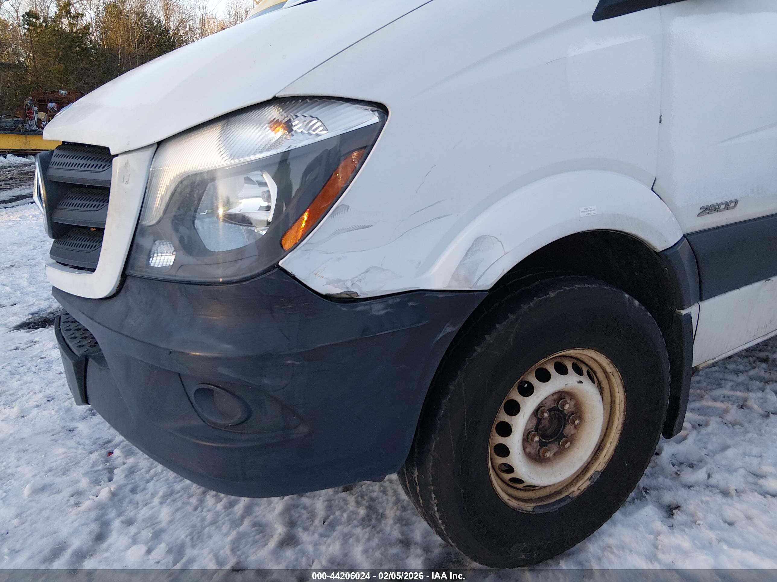 MERCEDES-BENZ SPRINTER image 6