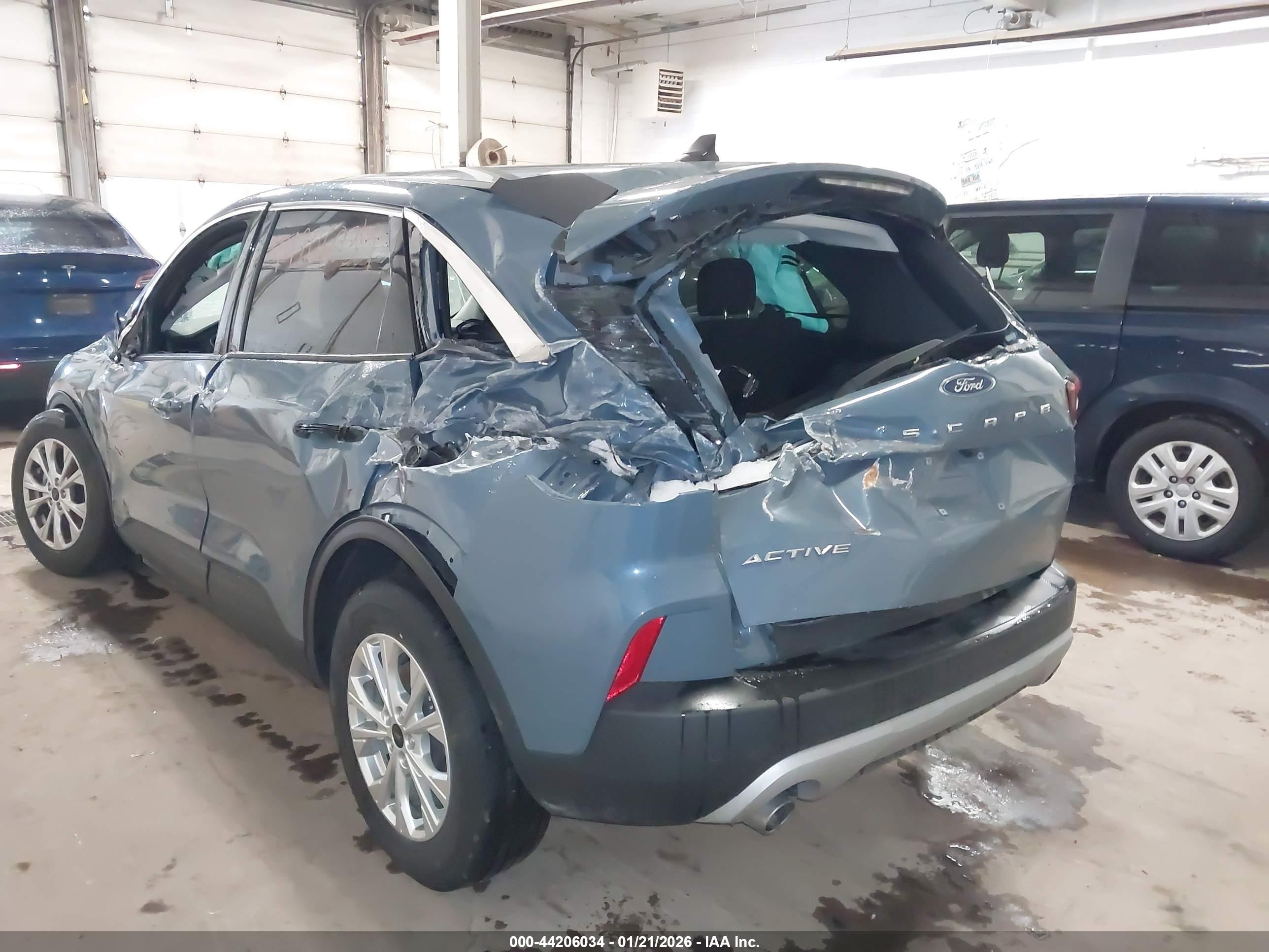FORD ESCAPE image 6