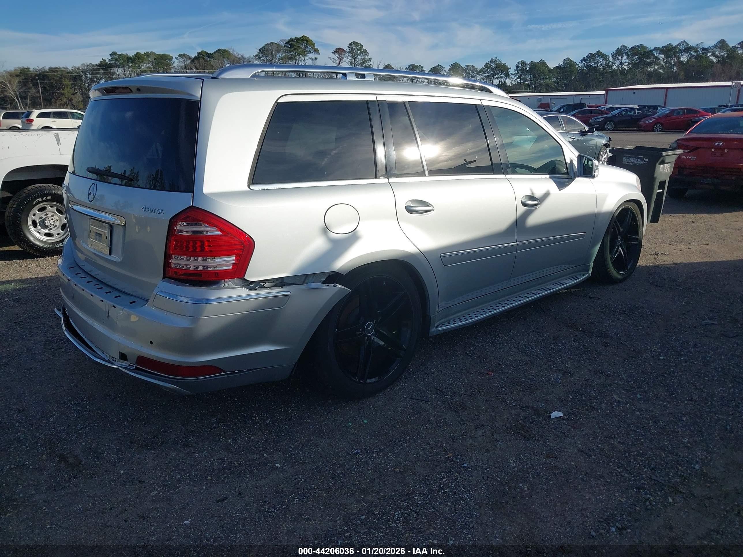 MERCEDES-BENZ GL image 4