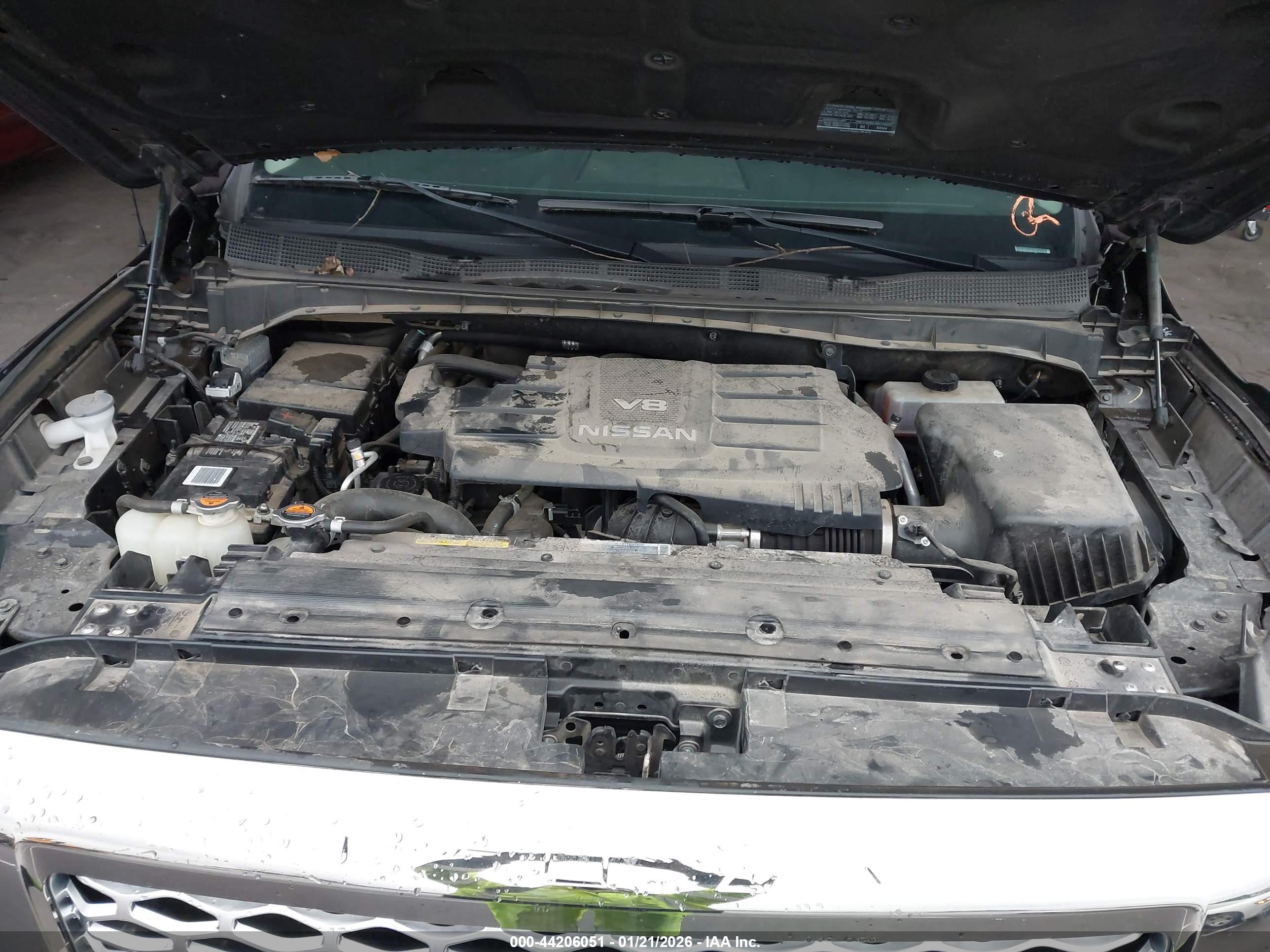 NISSAN TITAN image 10