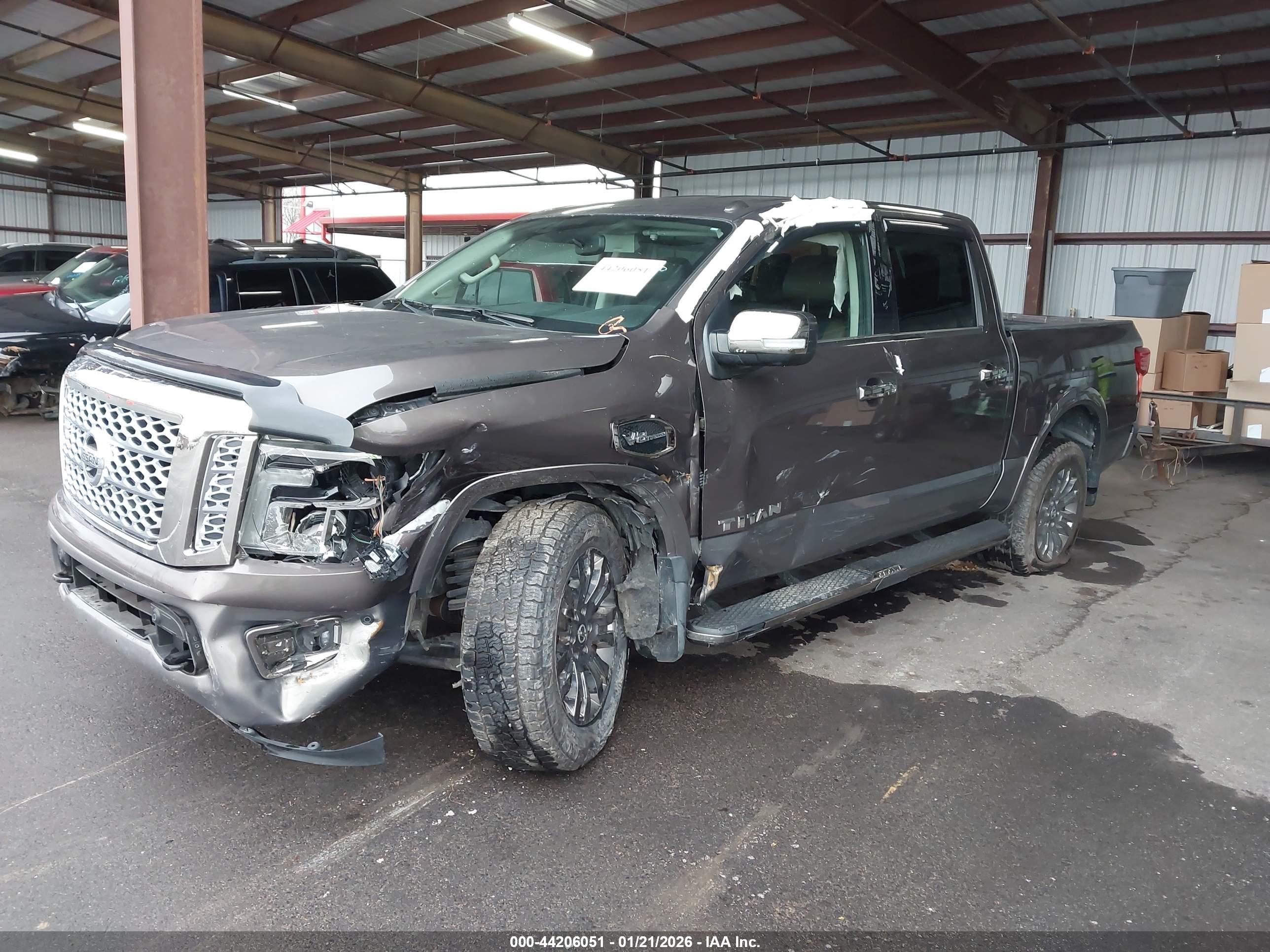 NISSAN TITAN image 2
