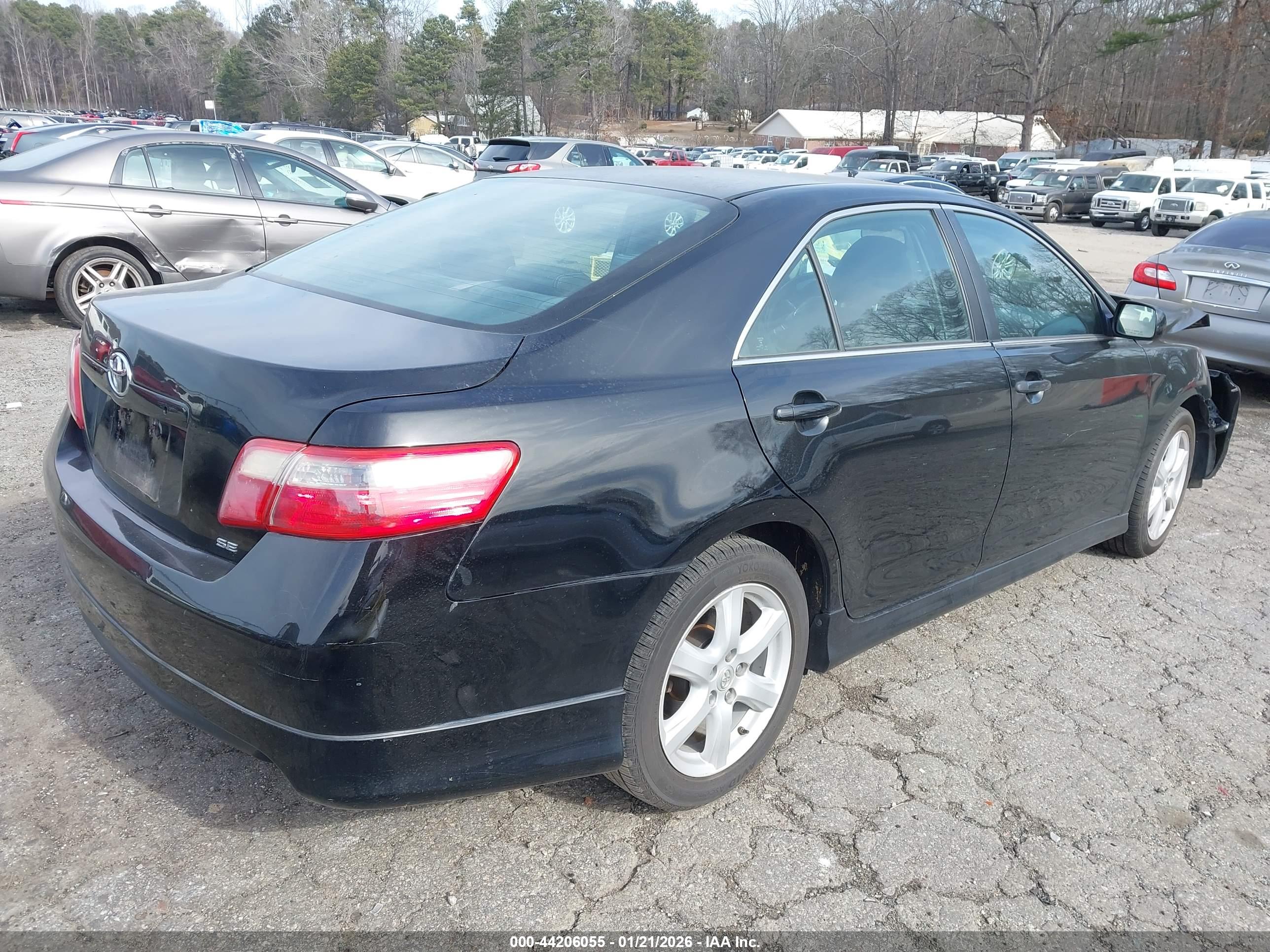 TOYOTA CAMRY image 4