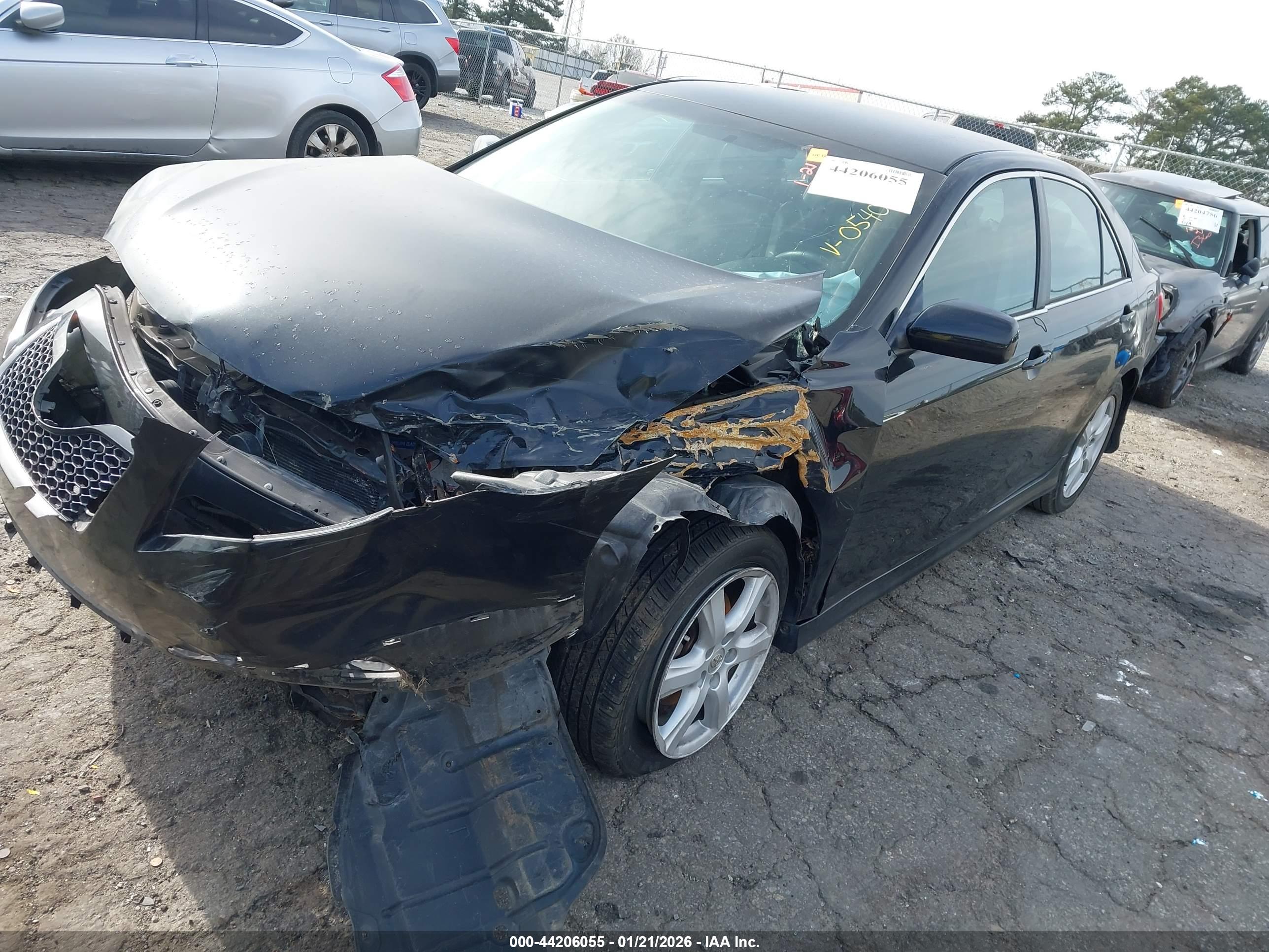 TOYOTA CAMRY image 6
