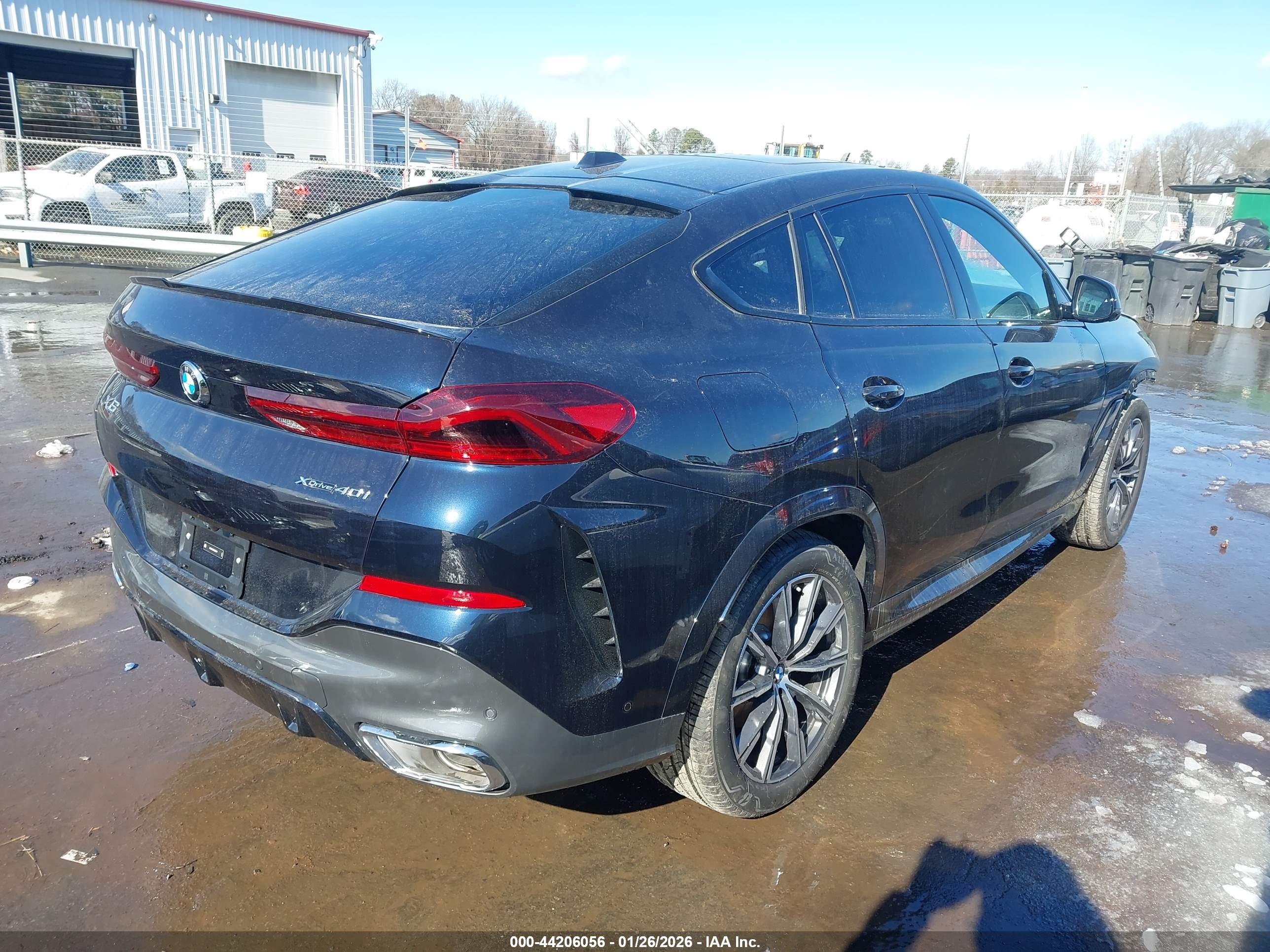 BMW X6 image 4