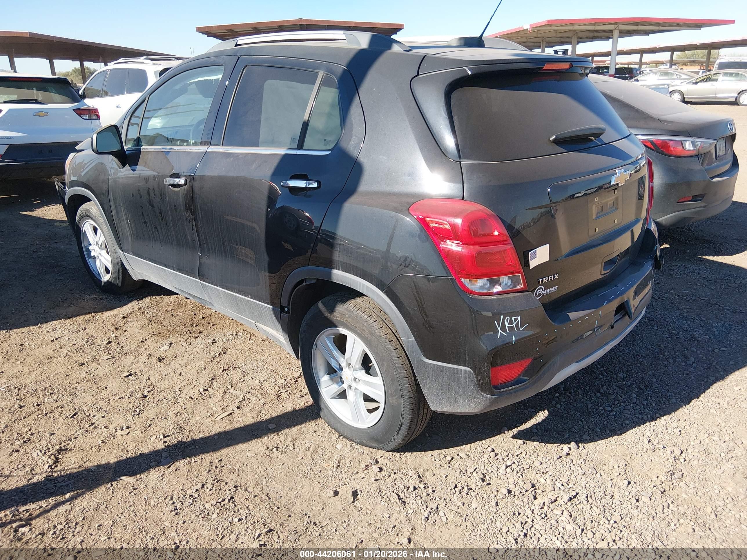 CHEVROLET TRAX image 3