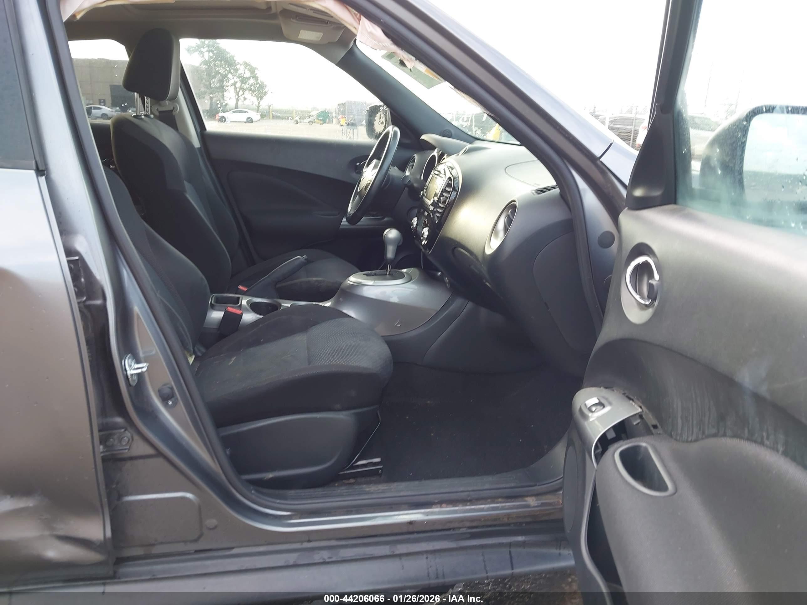 NISSAN JUKE image 5
