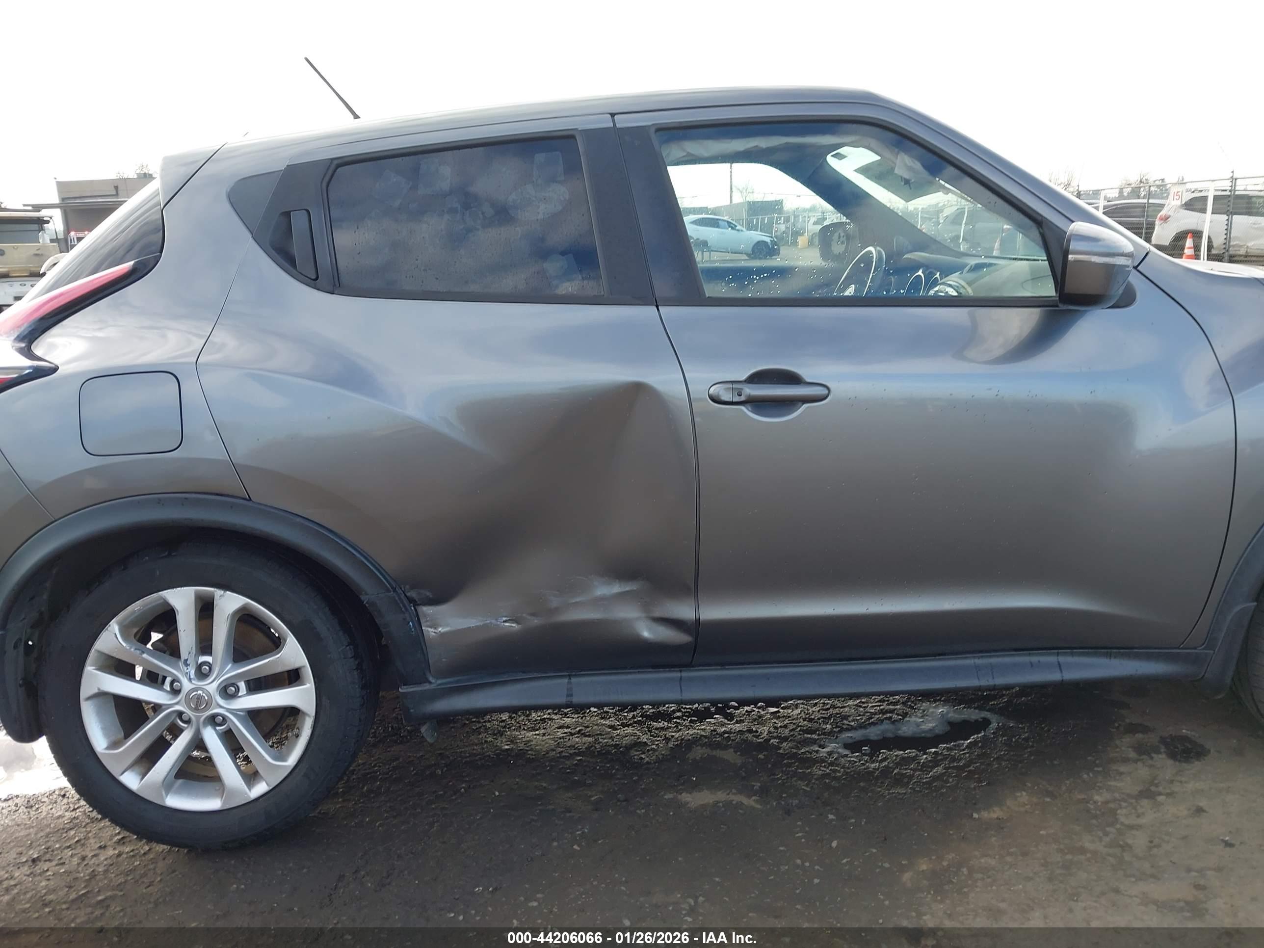 NISSAN JUKE image 6