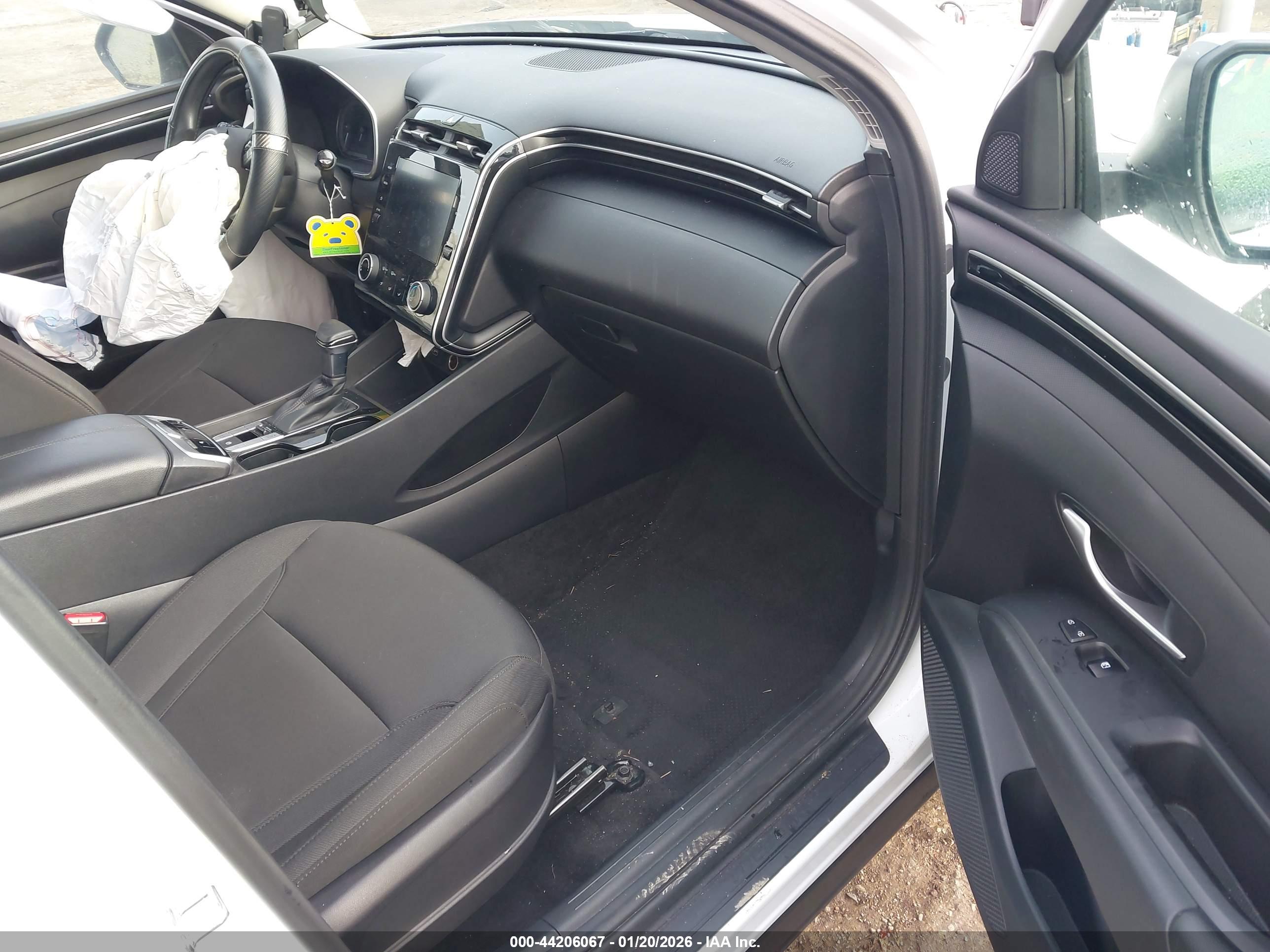 HYUNDAI TUCSON image 5