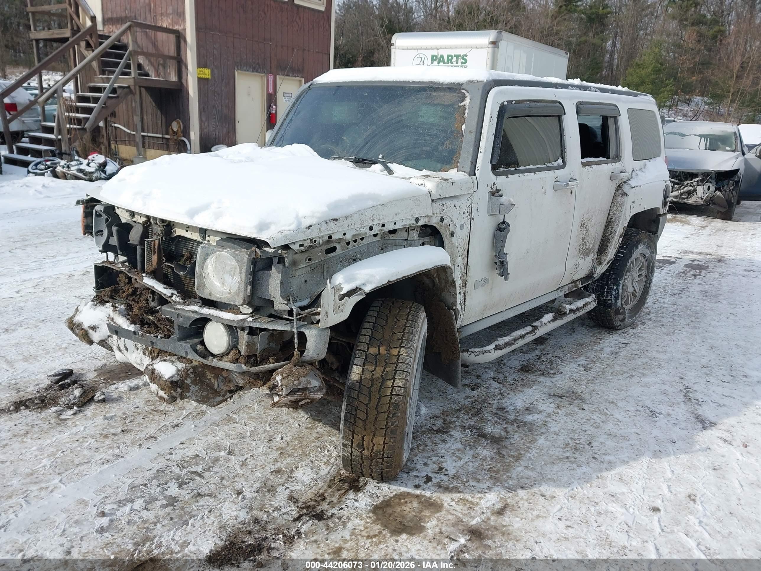 HUMMER H3 image 2