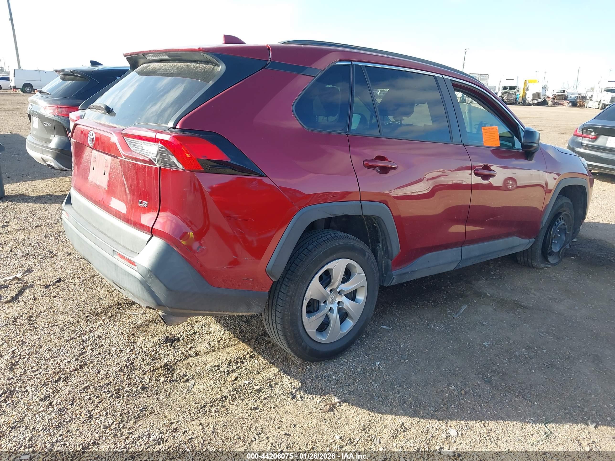 TOYOTA RAV4 image 4