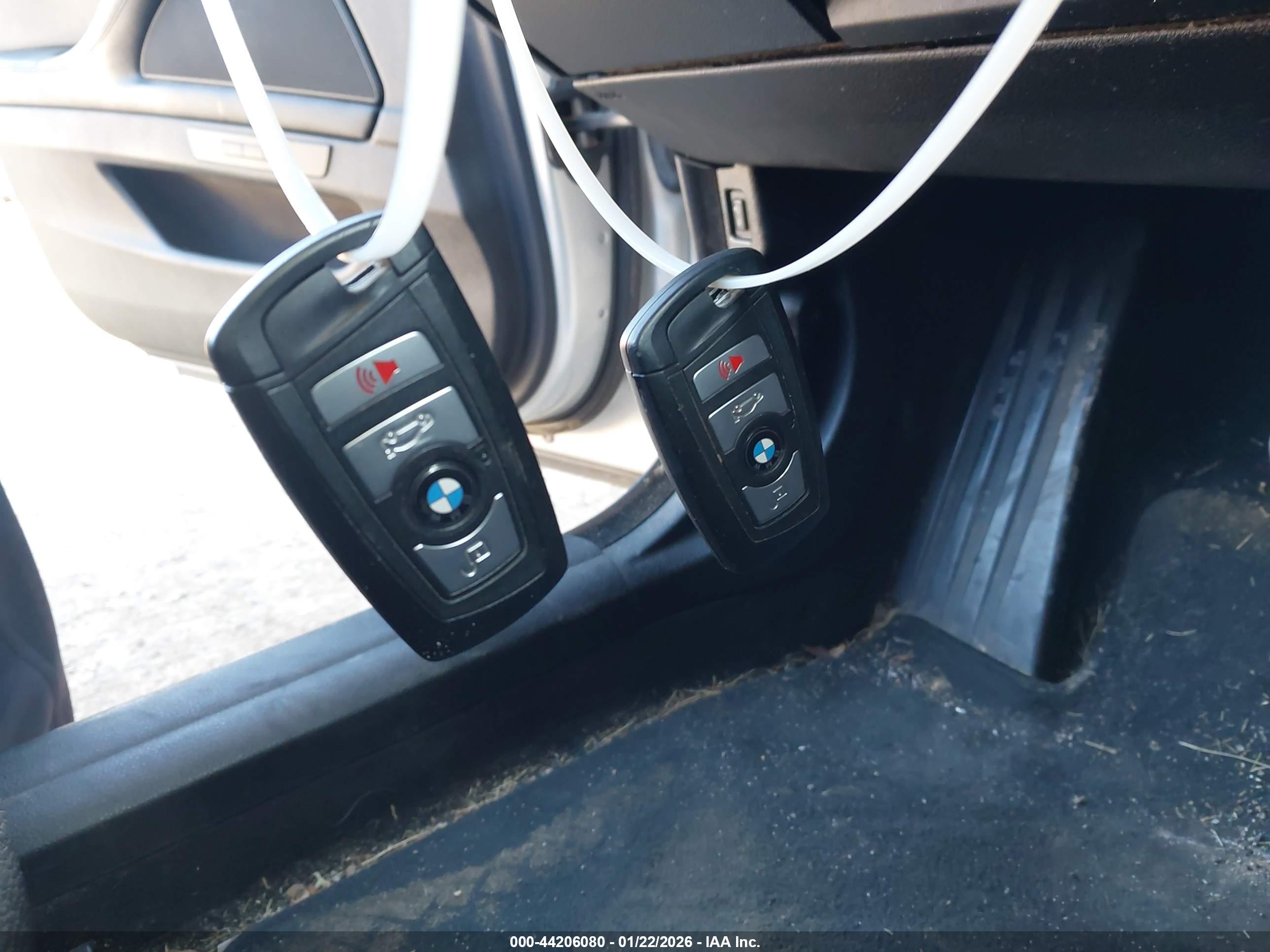 BMW 535I image 11