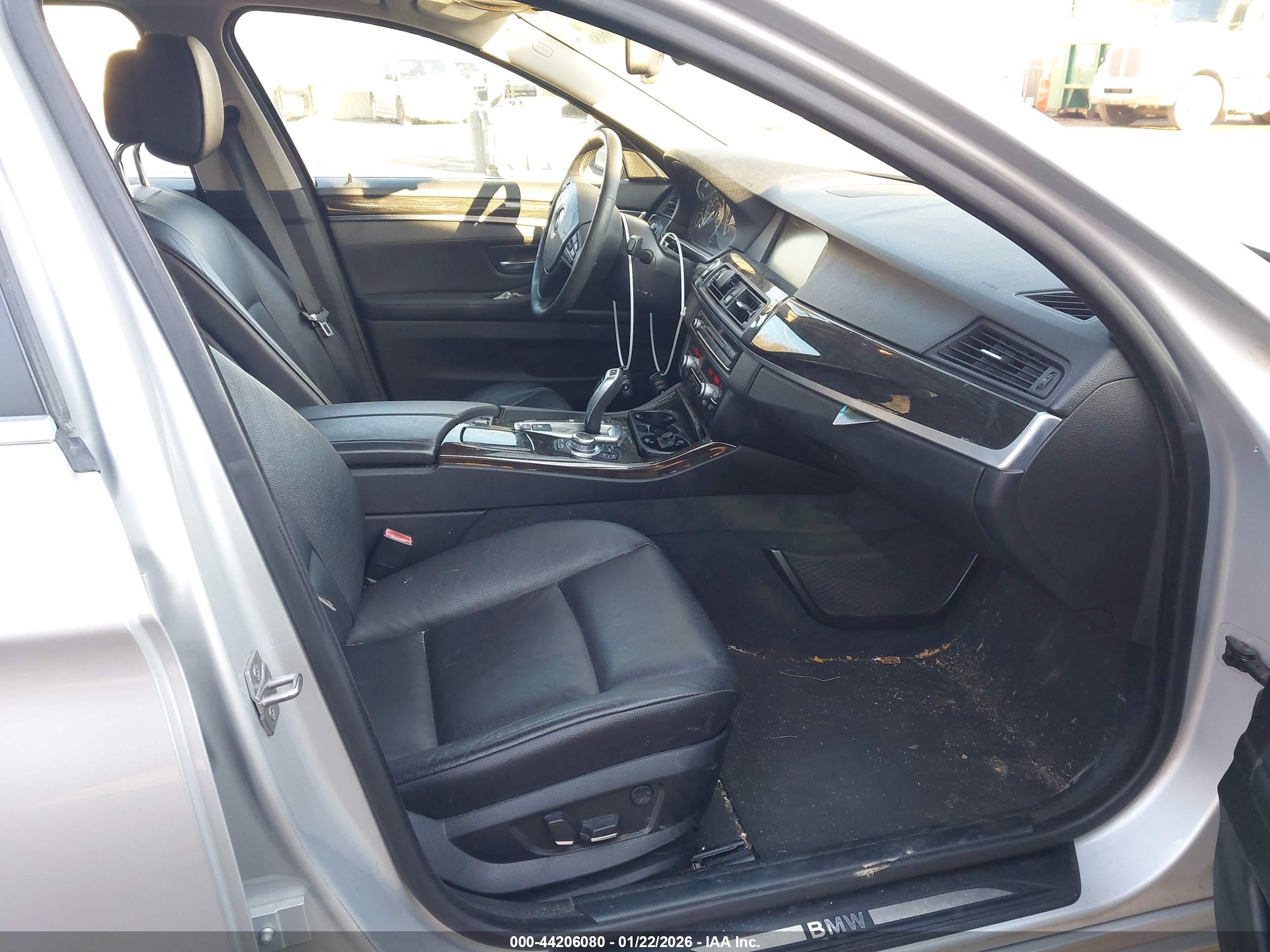 BMW 535I image 5