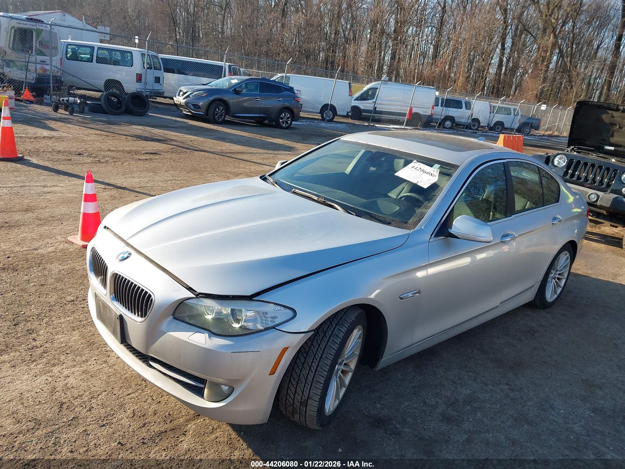 BMW 535I image 6
