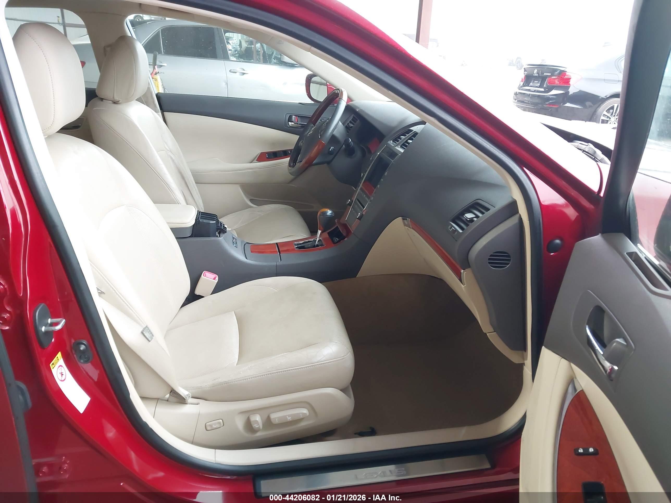 LEXUS ES image 5