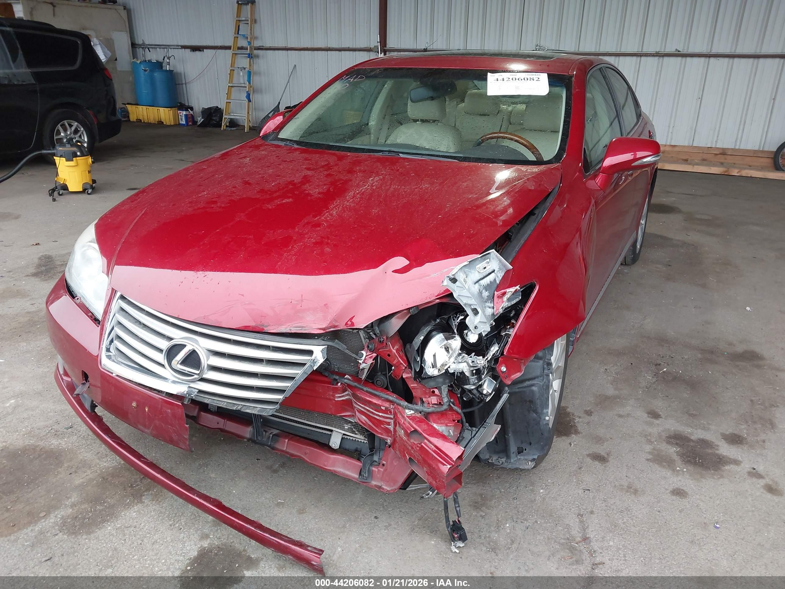 LEXUS ES image 6