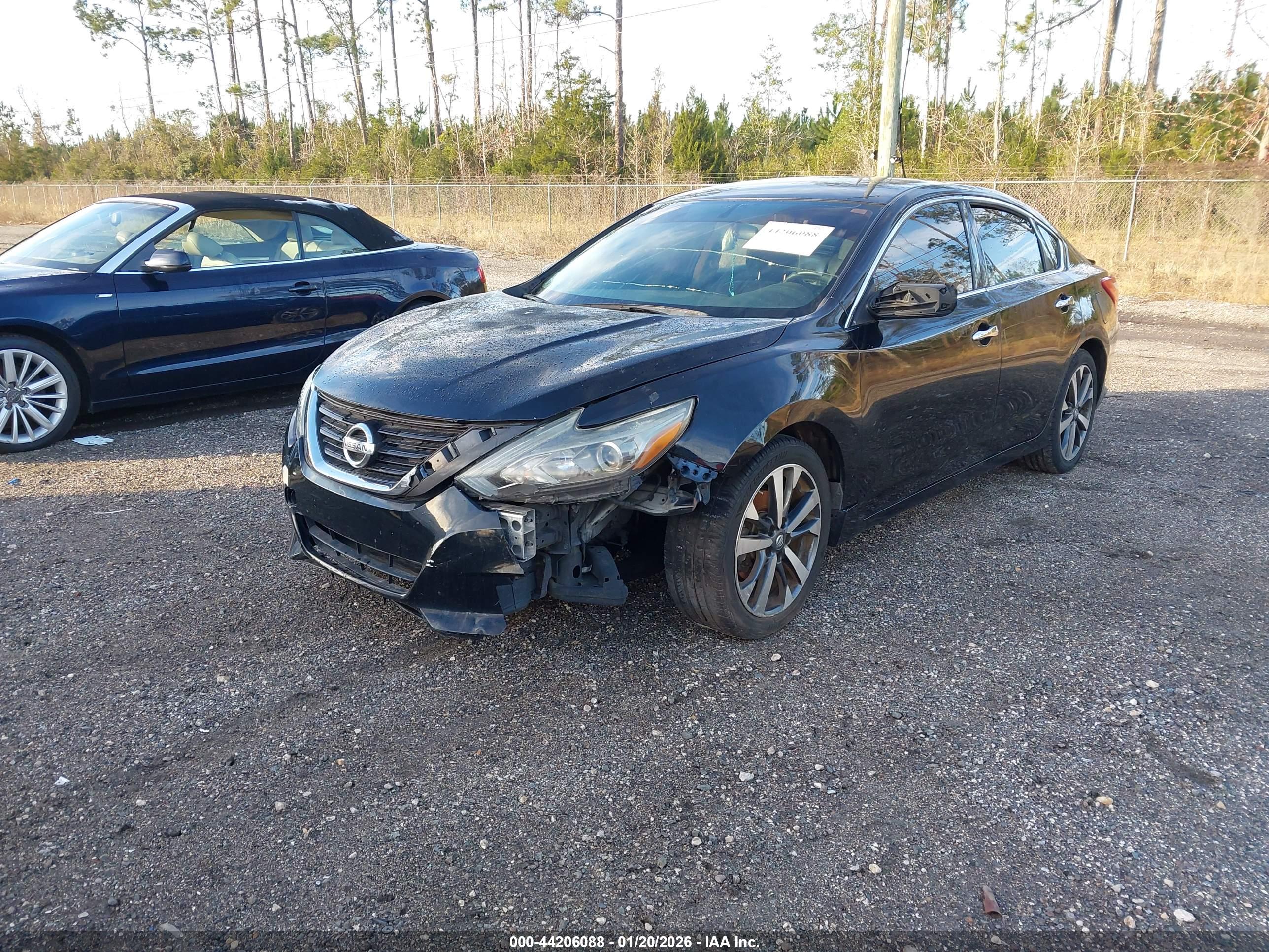 NISSAN ALTIMA image 2