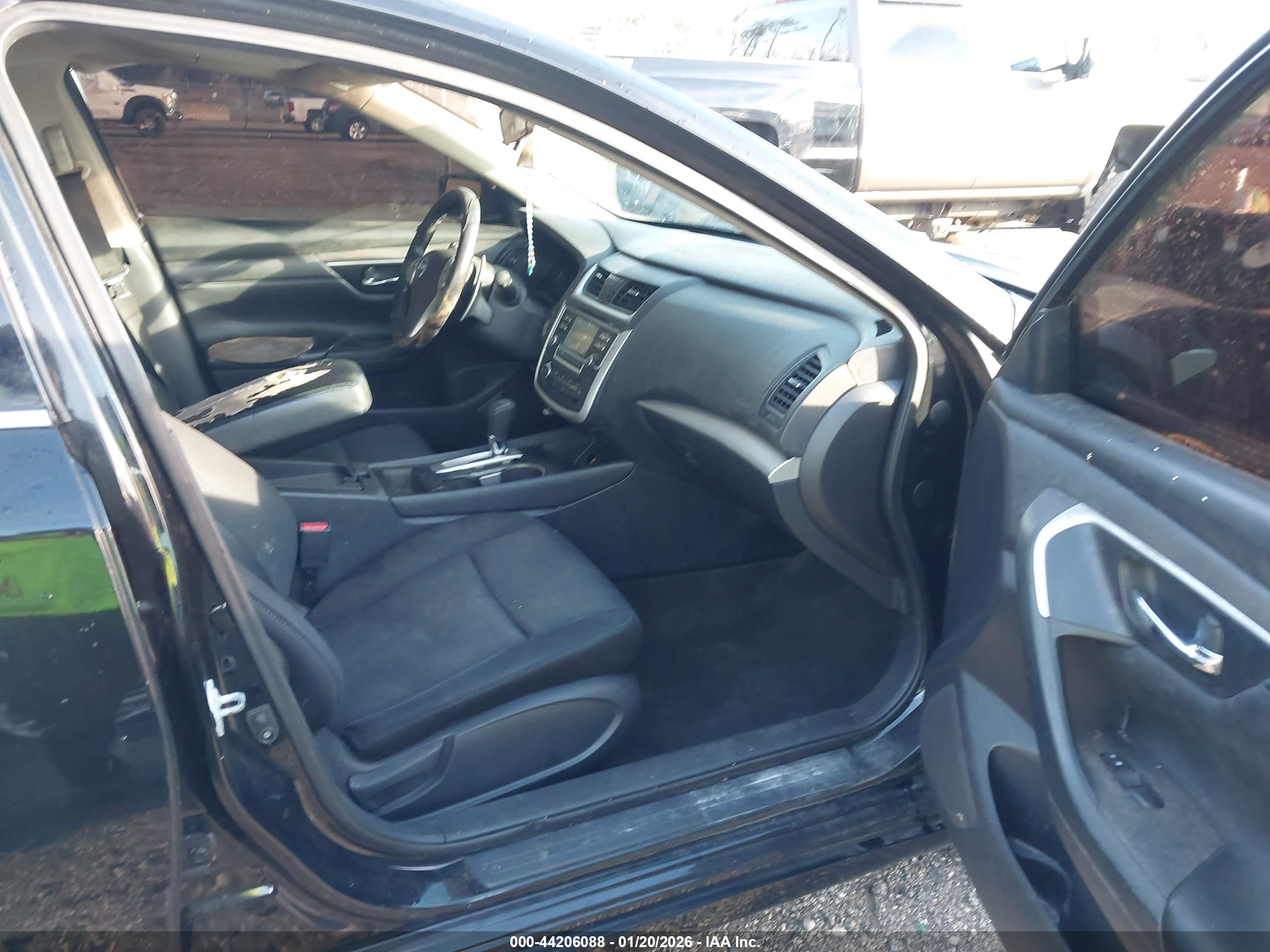 NISSAN ALTIMA image 5