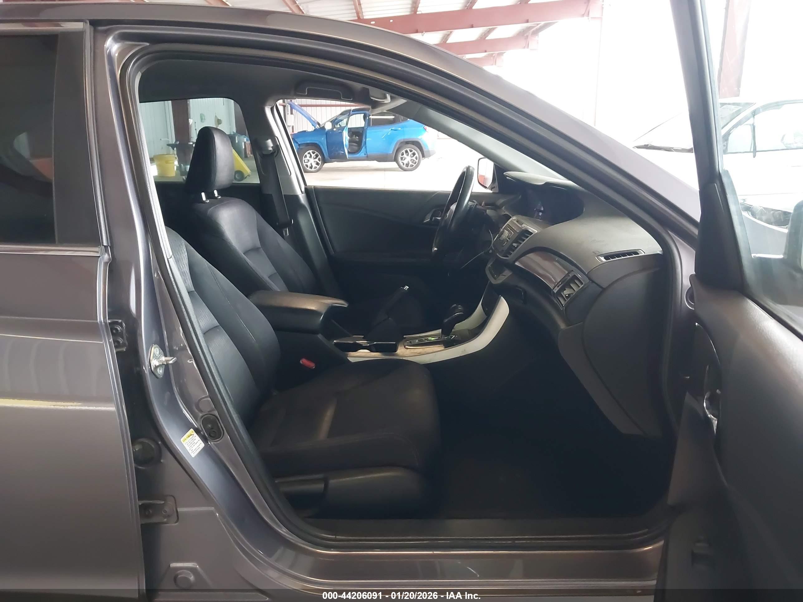 HONDA ACCORD image 5