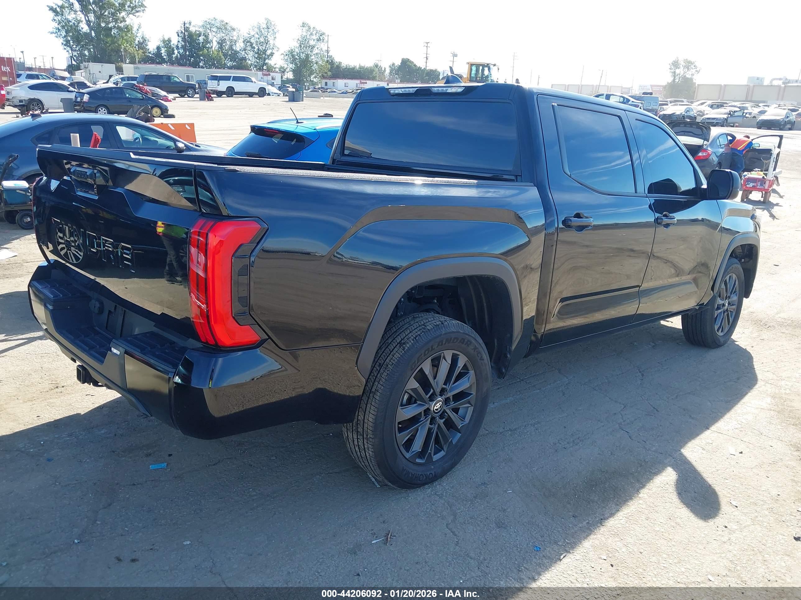 TOYOTA TUNDRA image 4