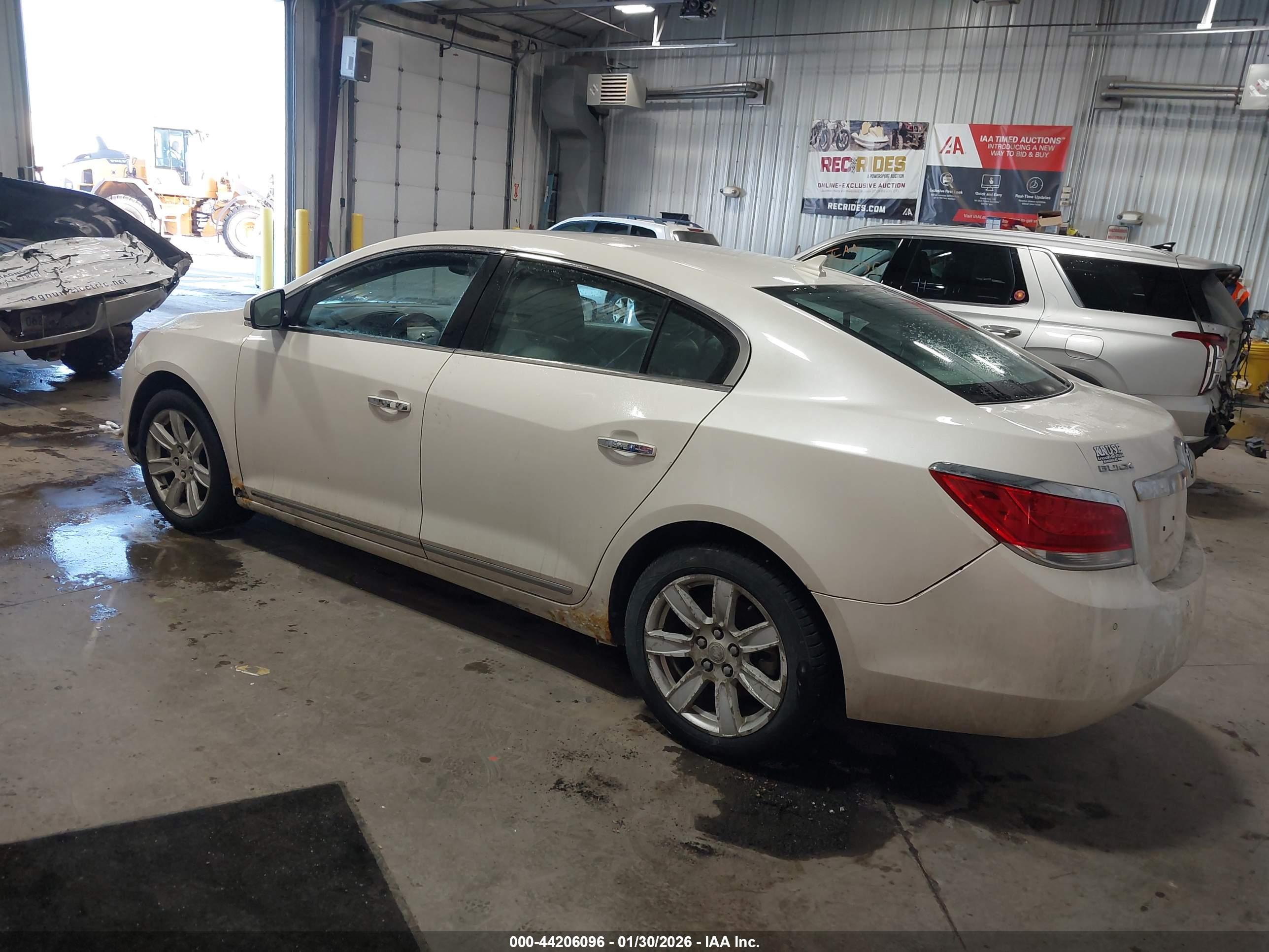 BUICK LACROSSE image 3