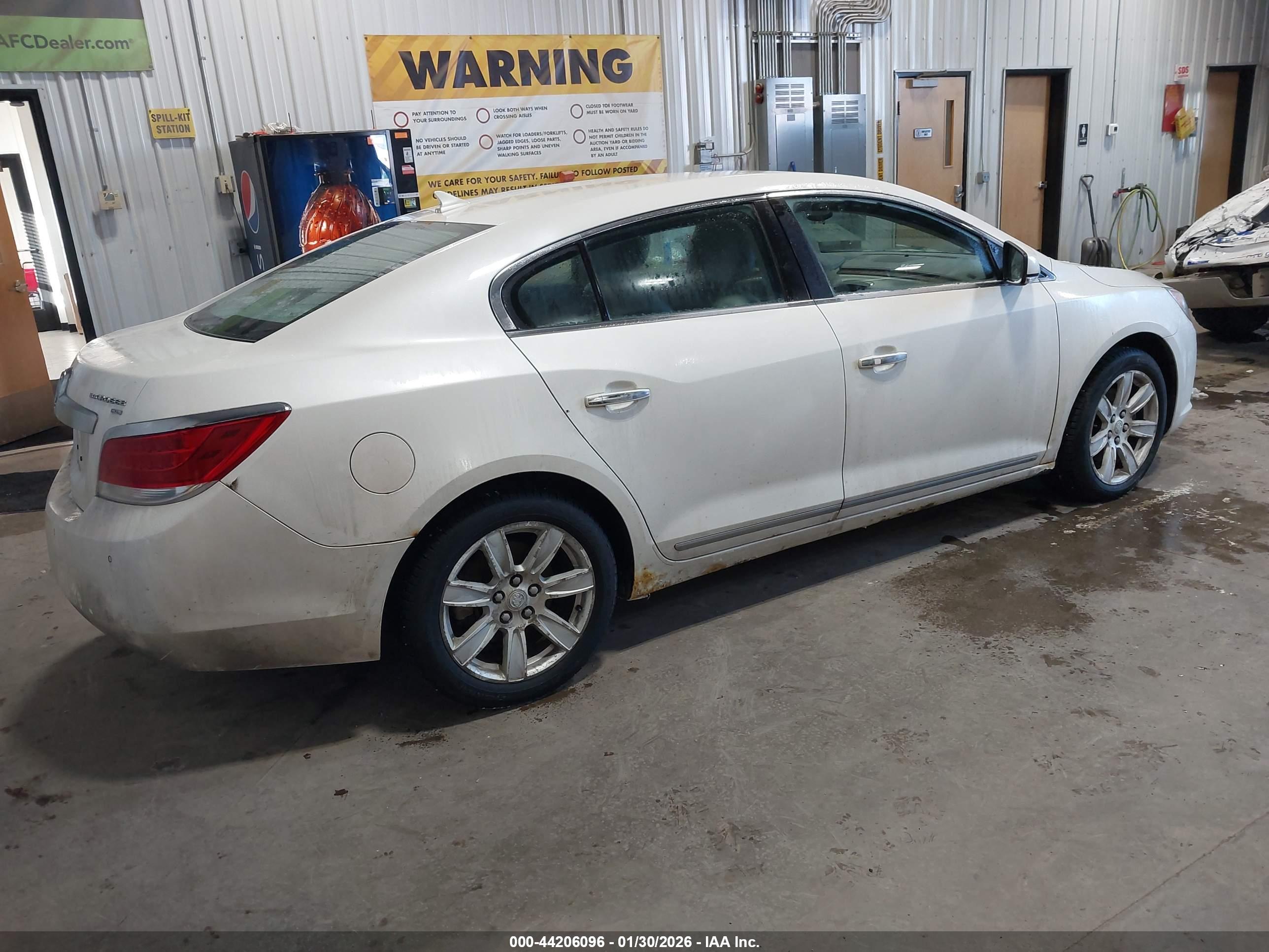 BUICK LACROSSE image 4