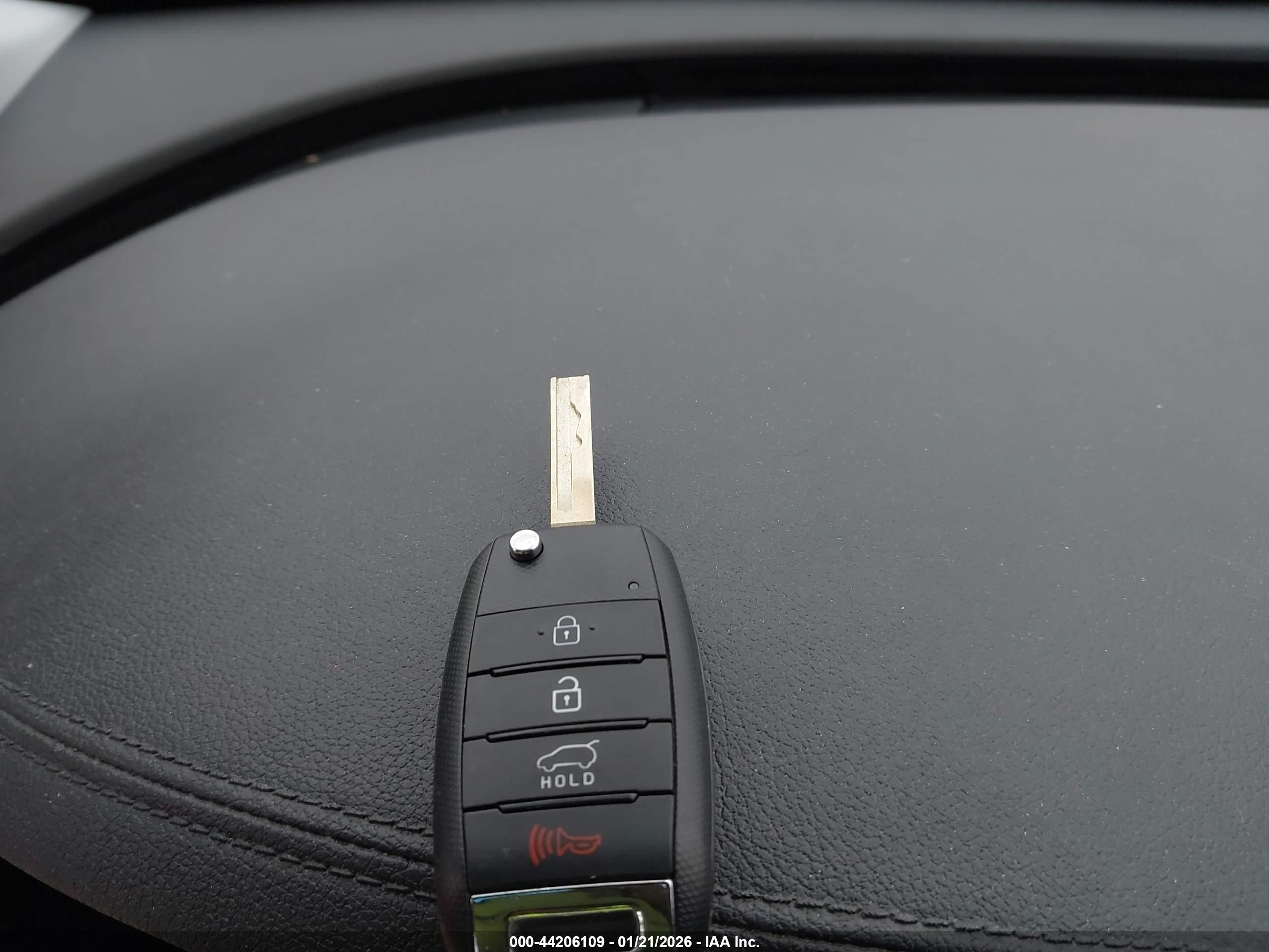 KIA SORENTO image 11