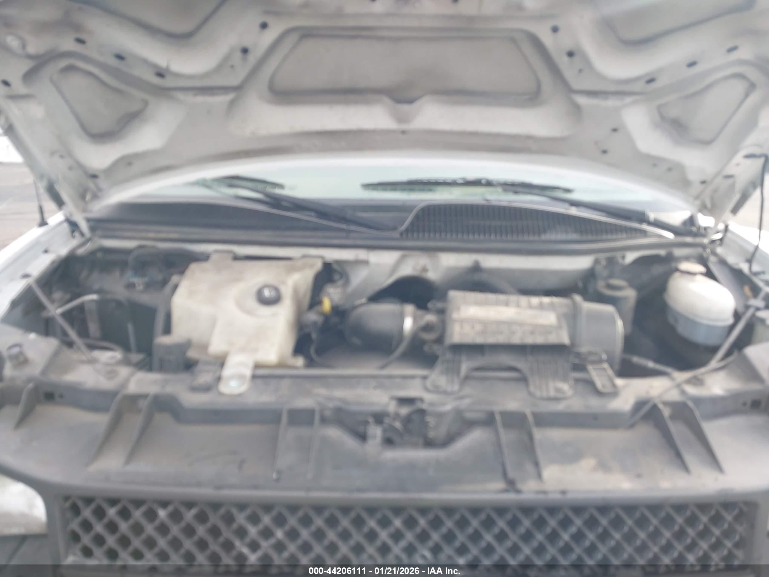 CHEVROLET EXPRESS image 10