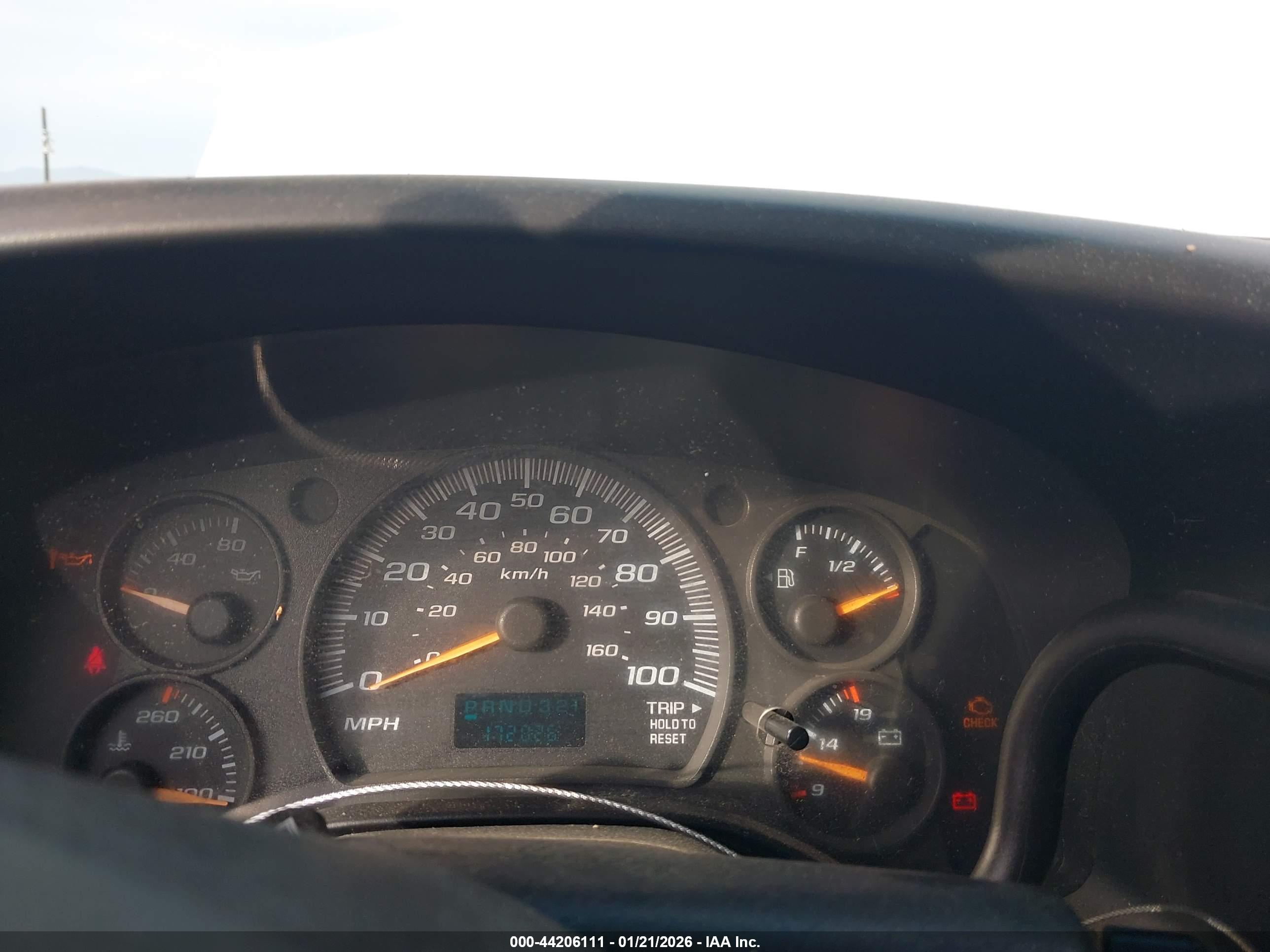 CHEVROLET EXPRESS image 7