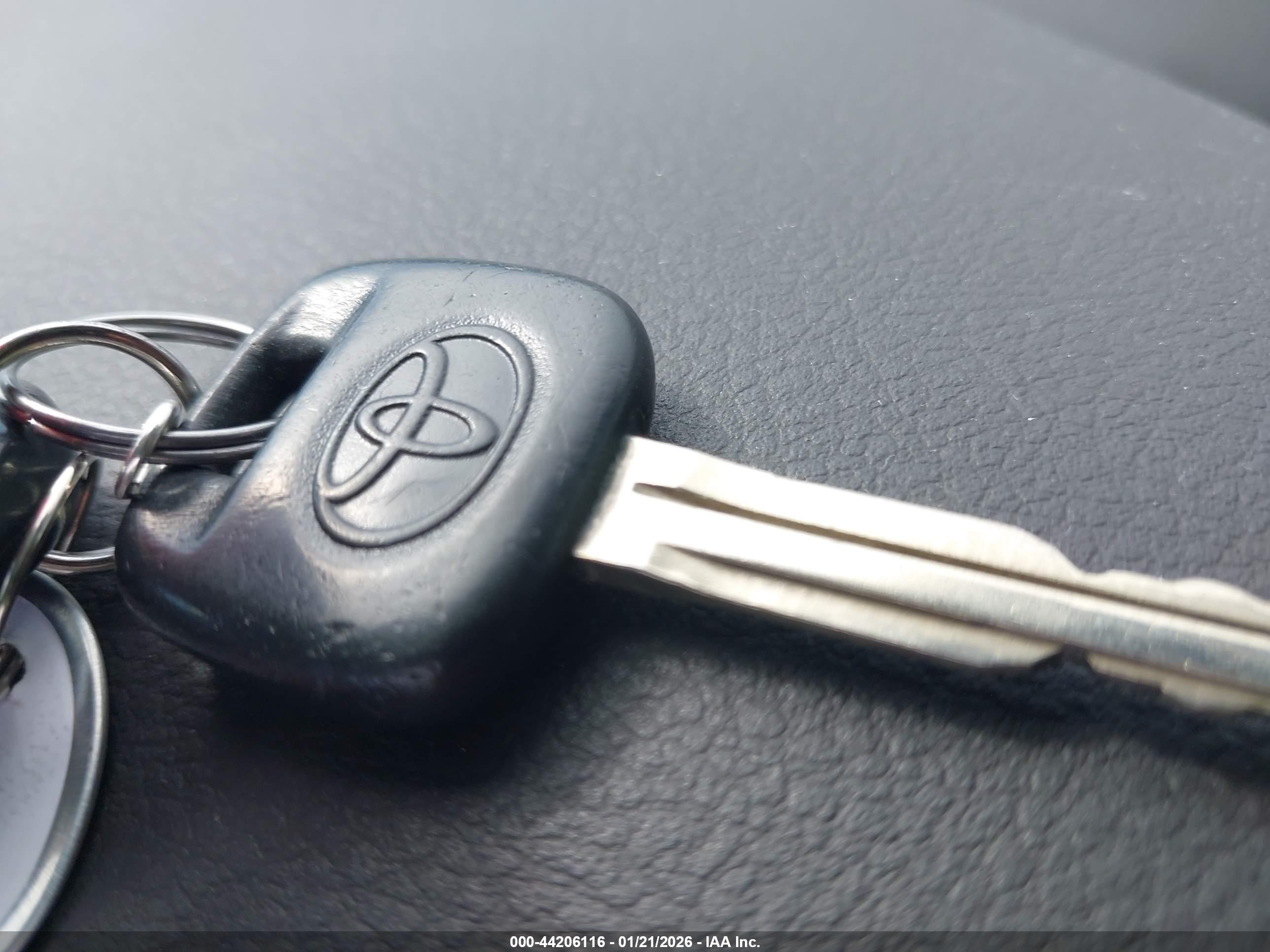 TOYOTA HIGHLANDER image 11