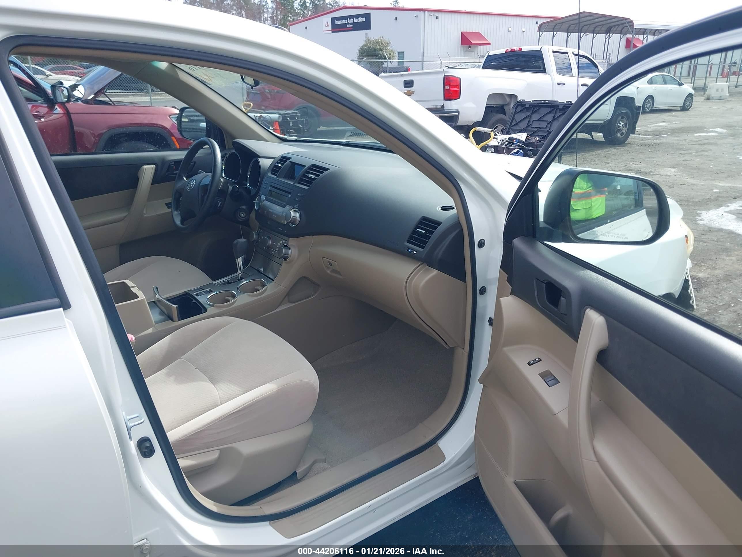 TOYOTA HIGHLANDER image 5