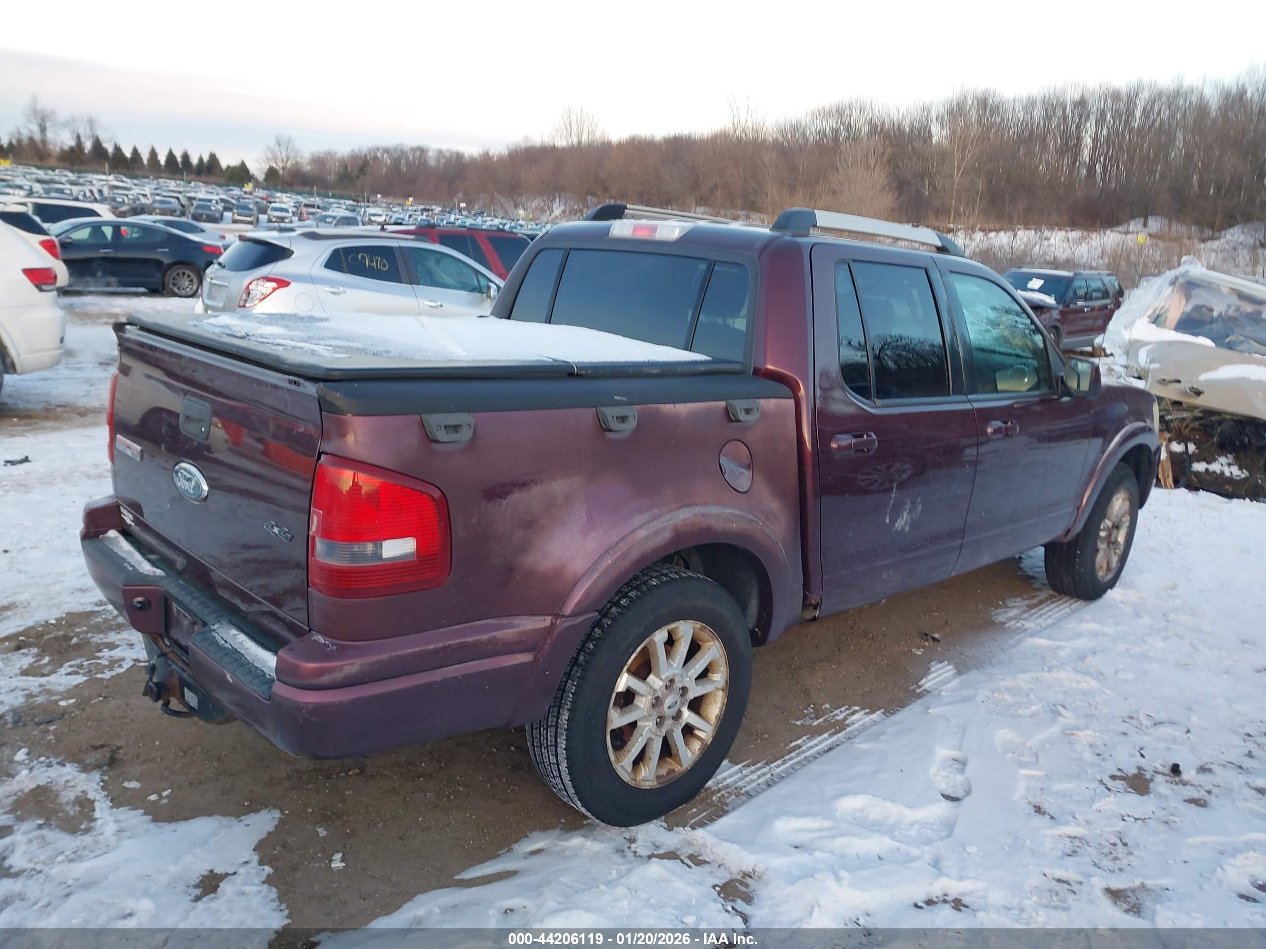 FORD EXPLORER image 4