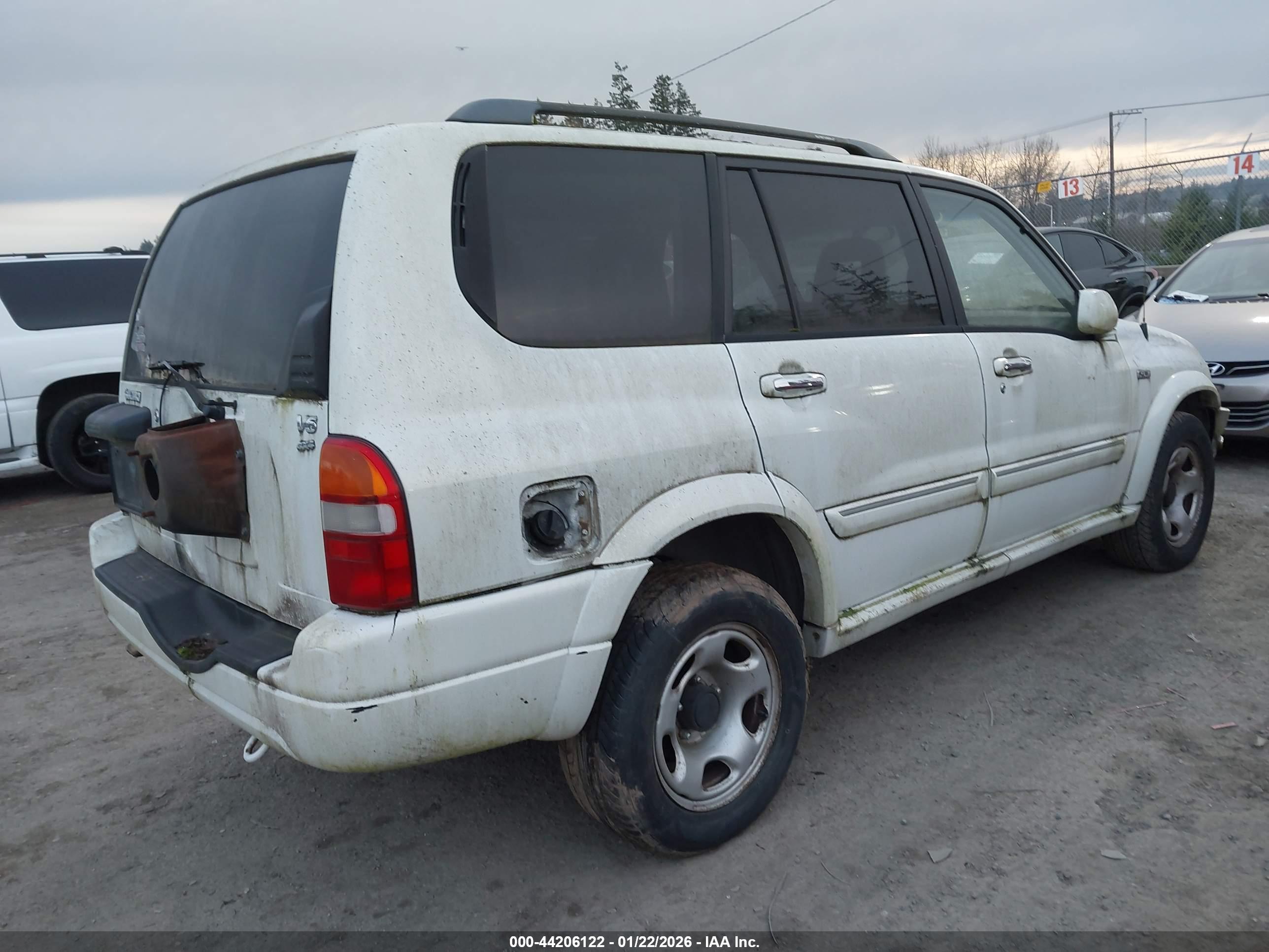 SUZUKI XL-7 image 4