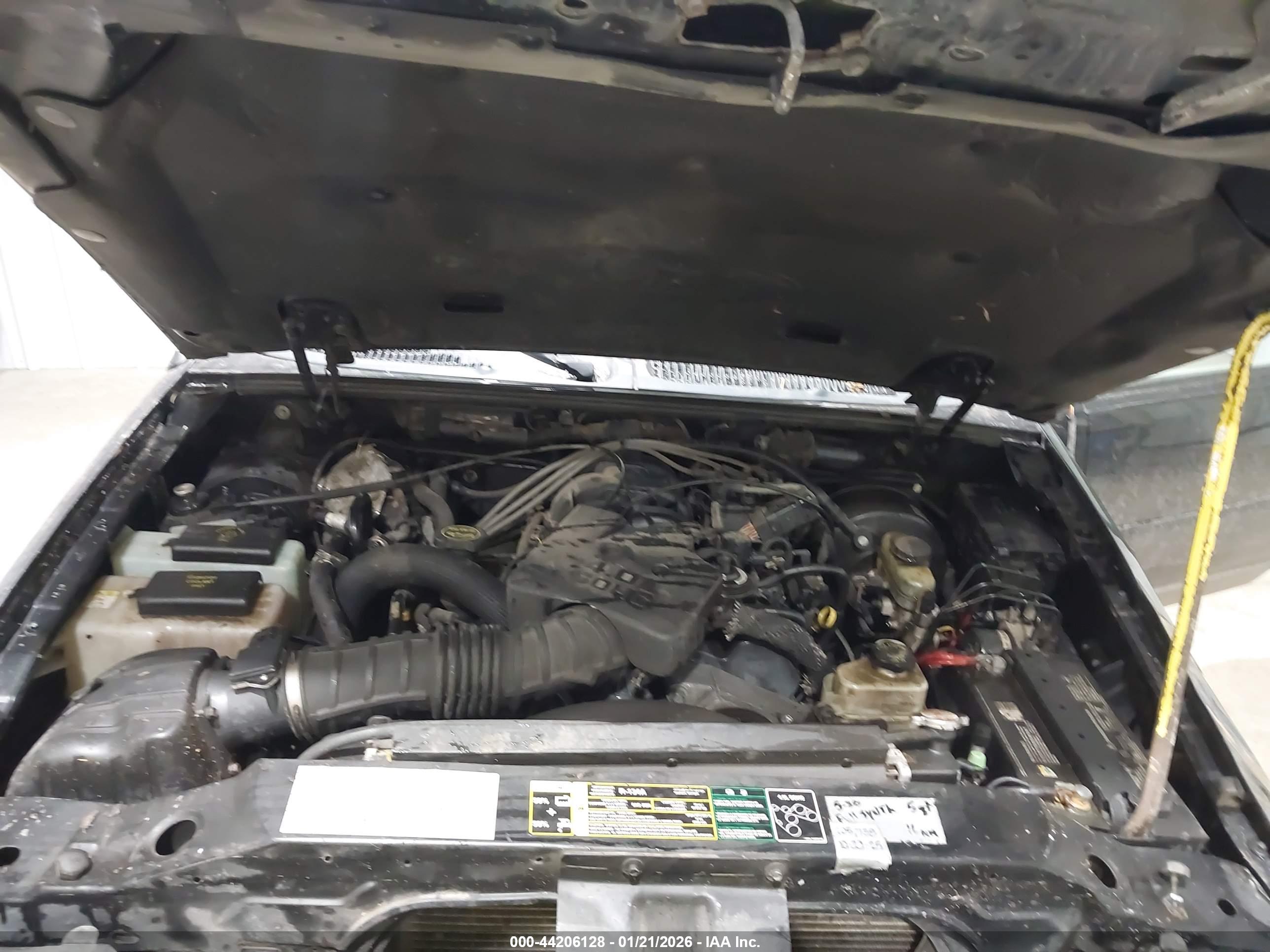 FORD EXPLORER image 10