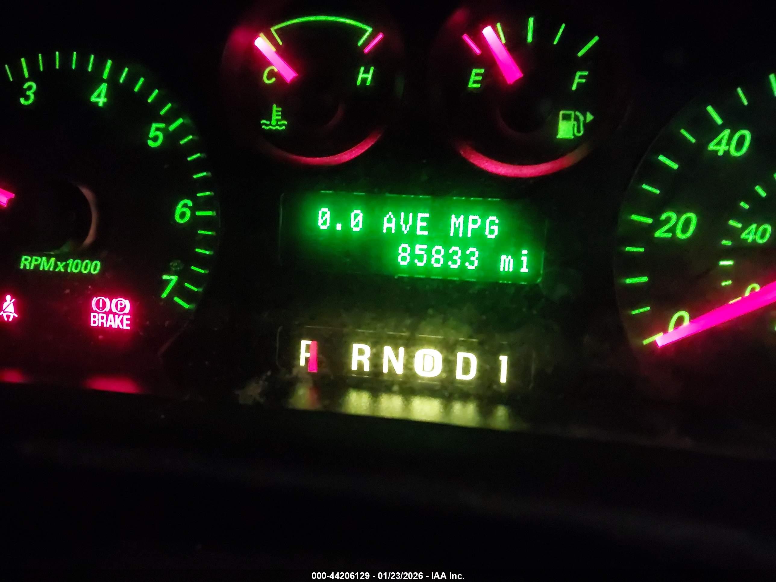 FORD TAURUS image 7