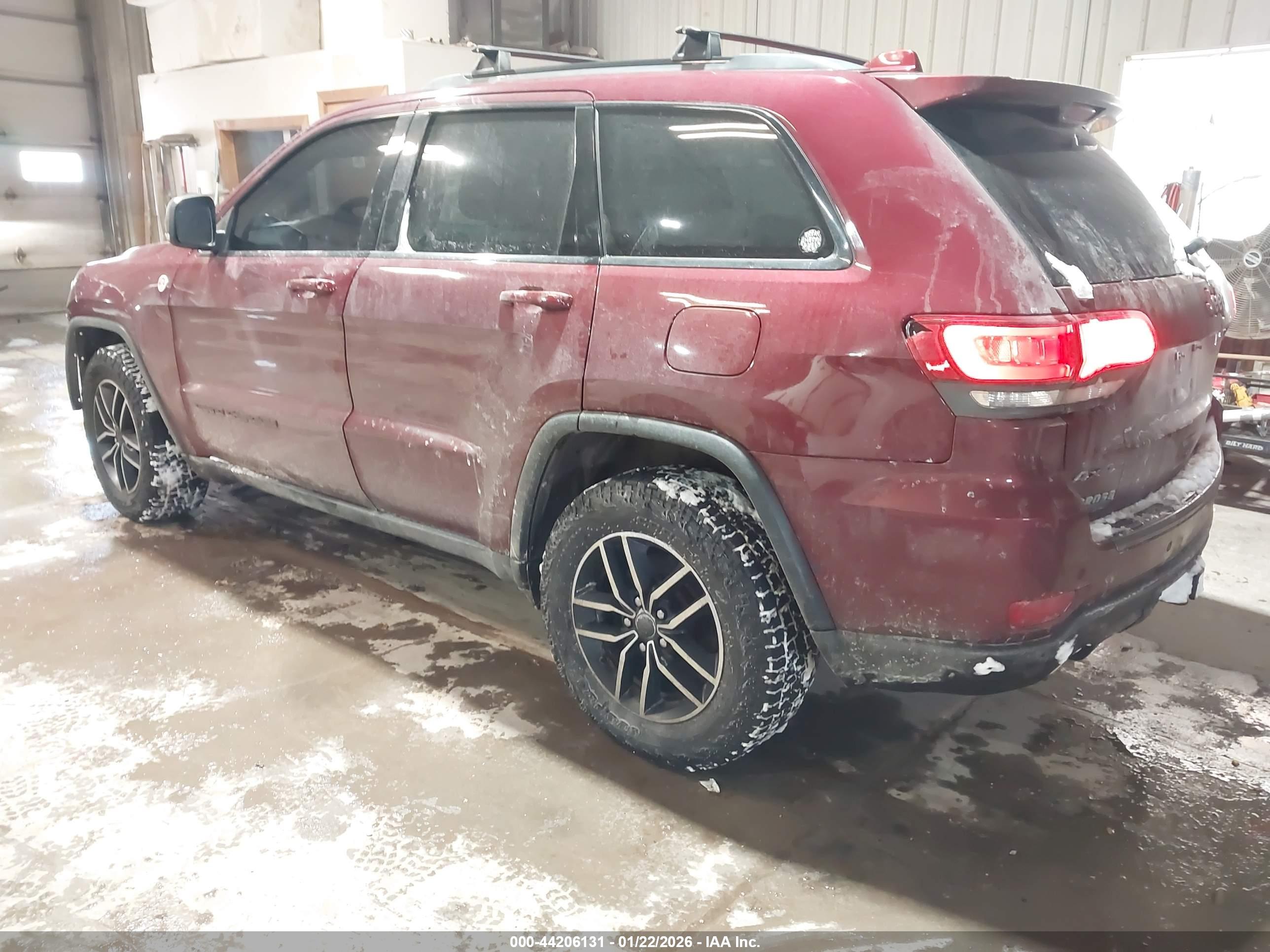 JEEP GRAND image 3