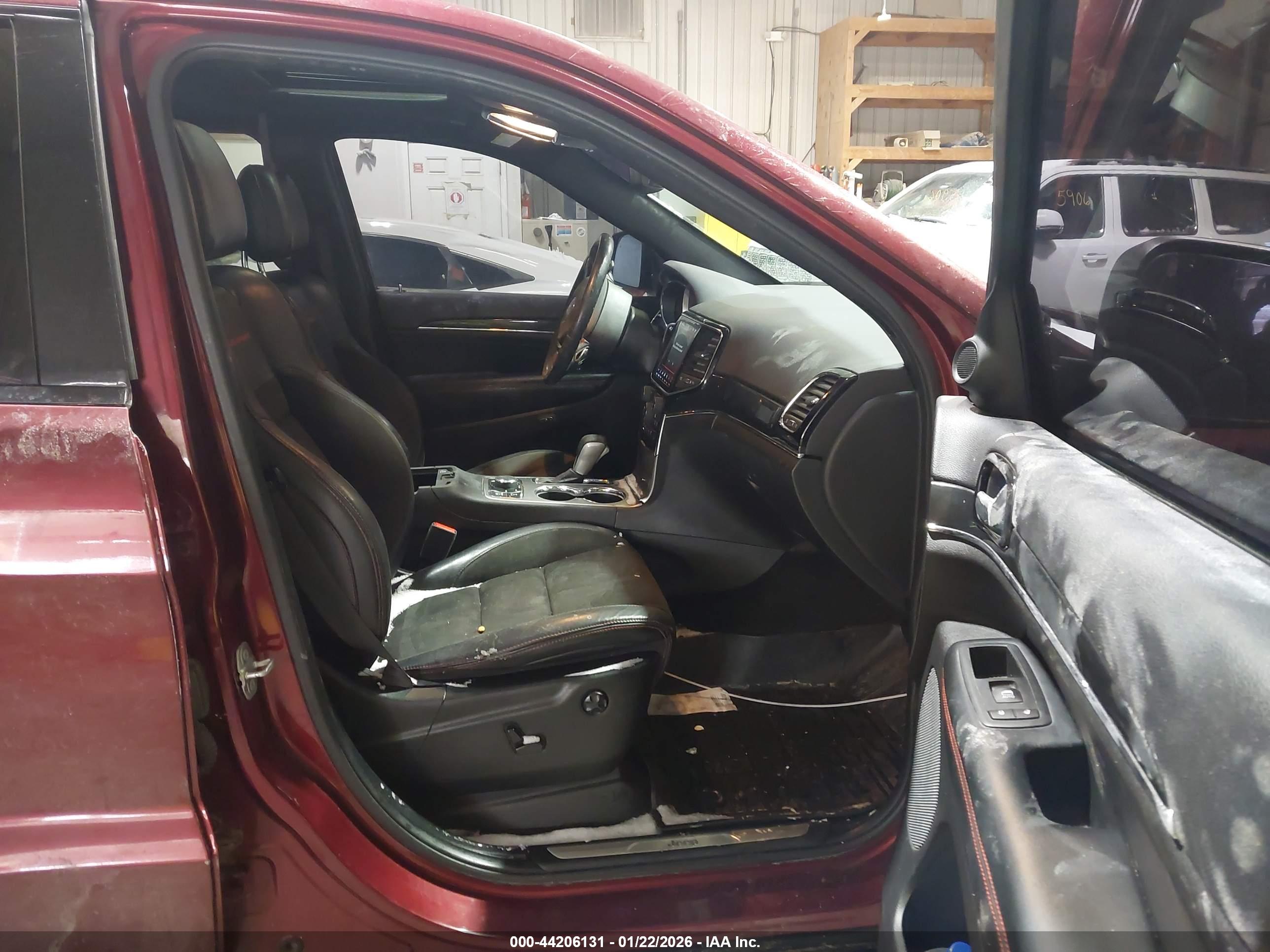 JEEP GRAND image 5