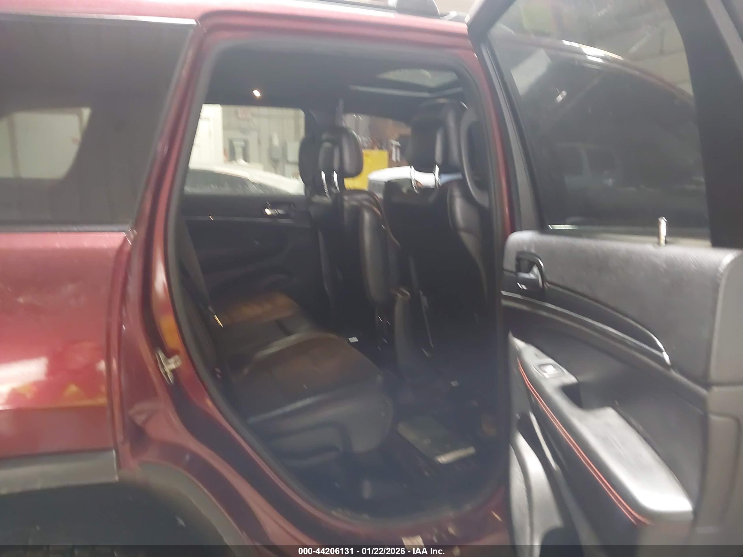 JEEP GRAND image 8