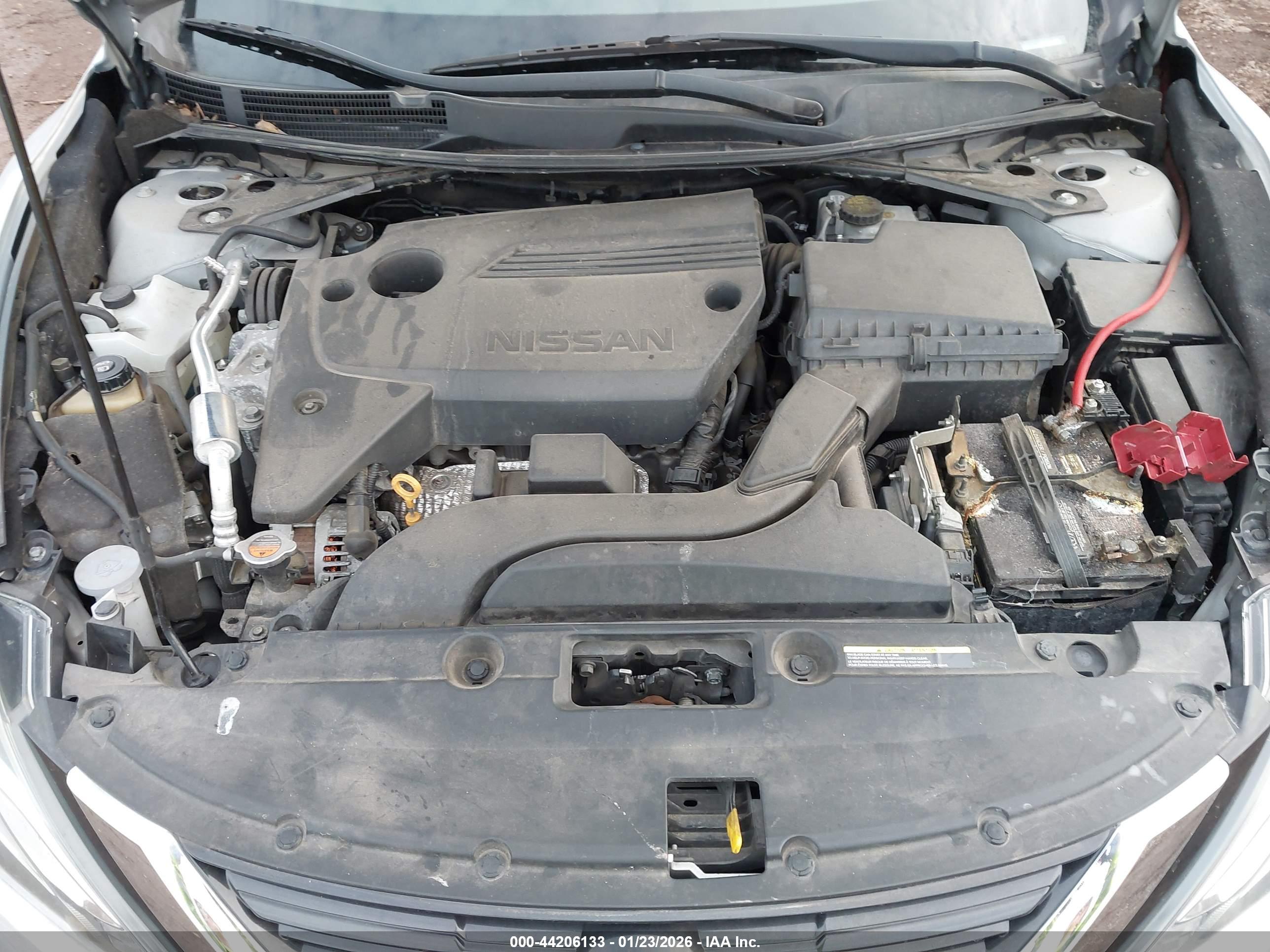 NISSAN ALTIMA image 10