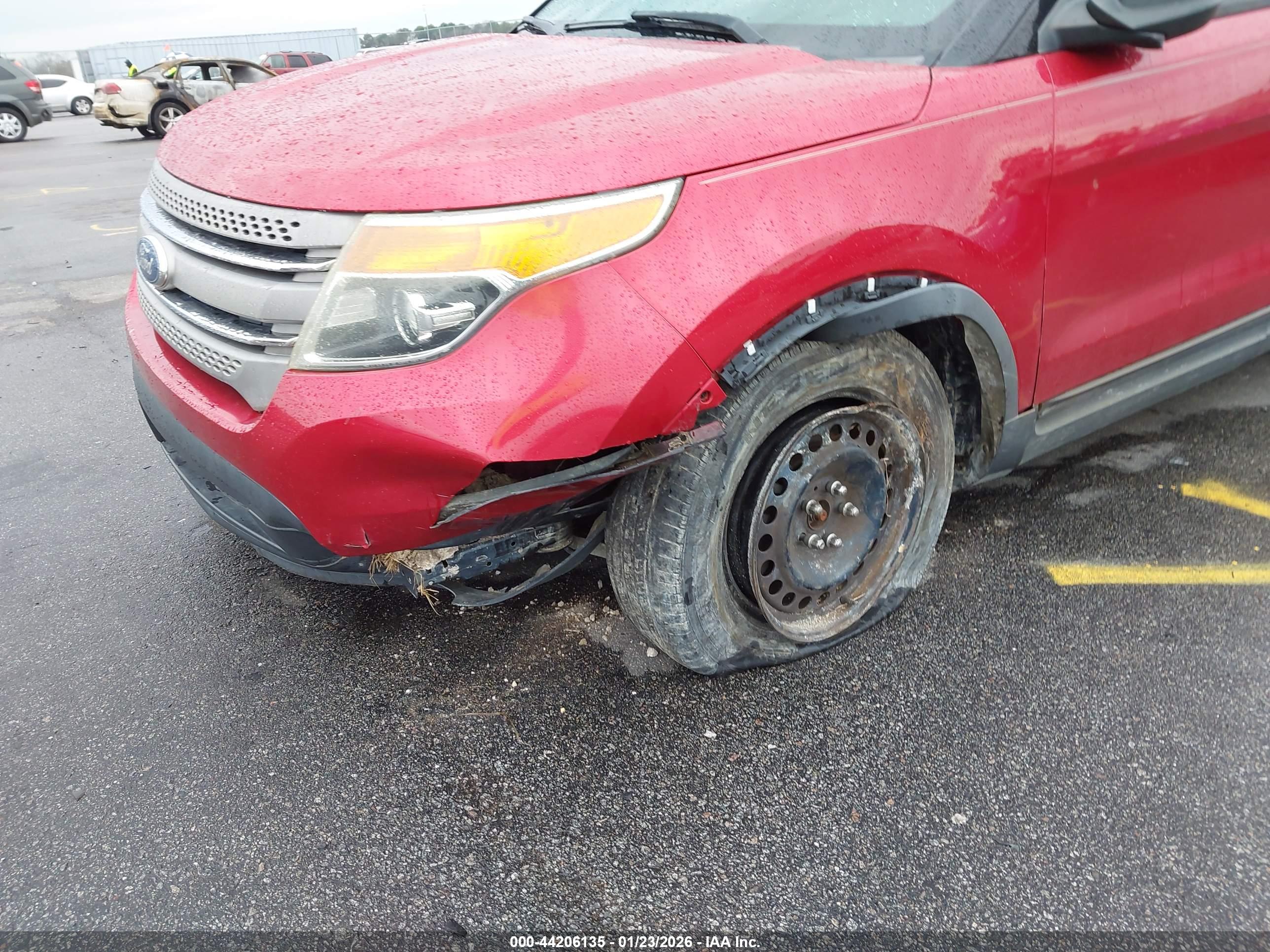 FORD EXPLORER image 6