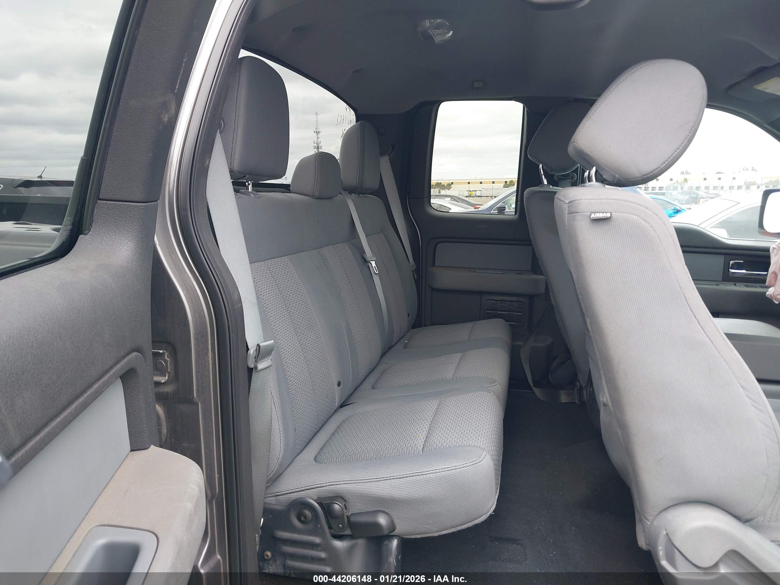 FORD F-150 image 8