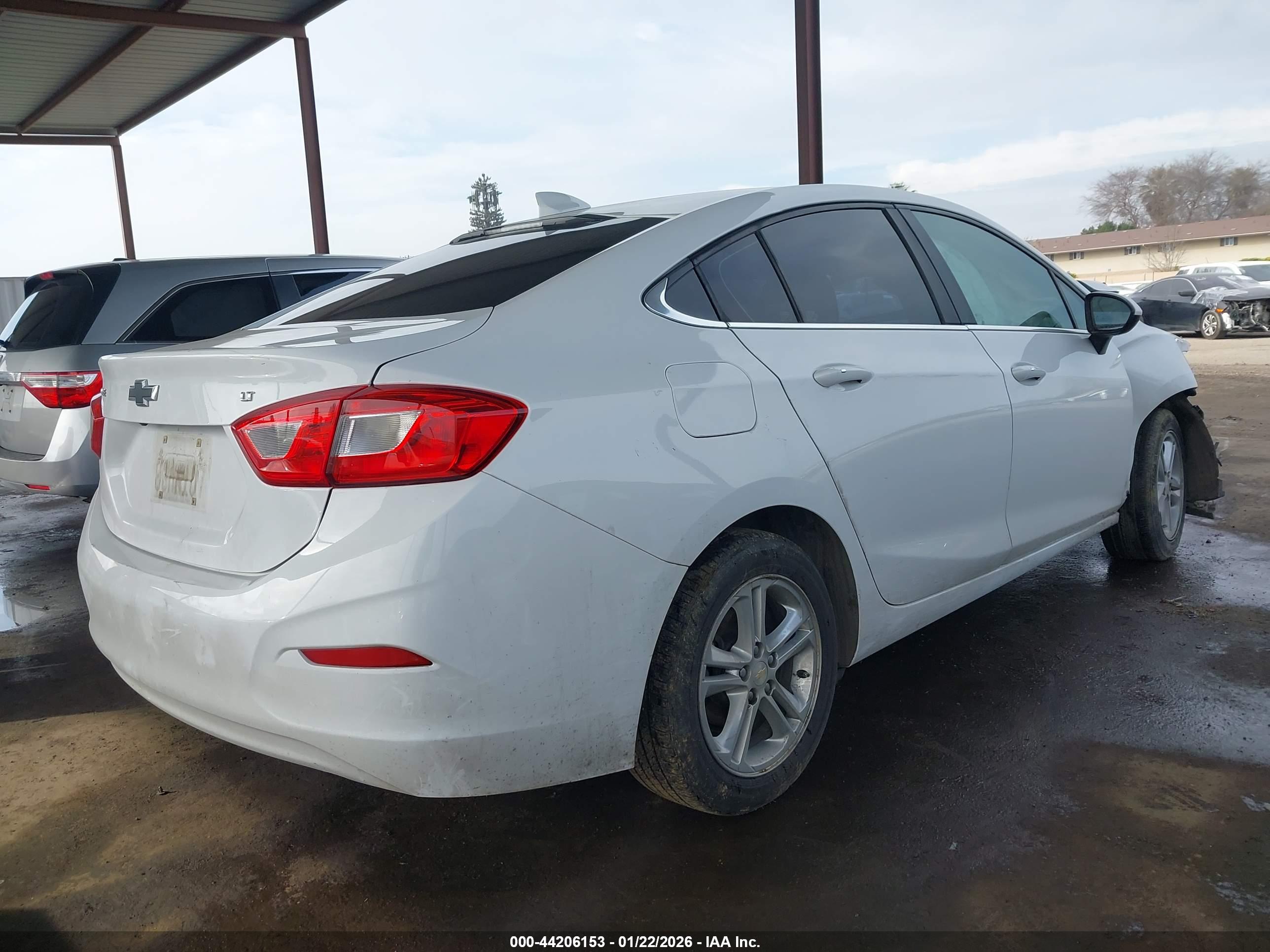 CHEVROLET CRUZE image 4