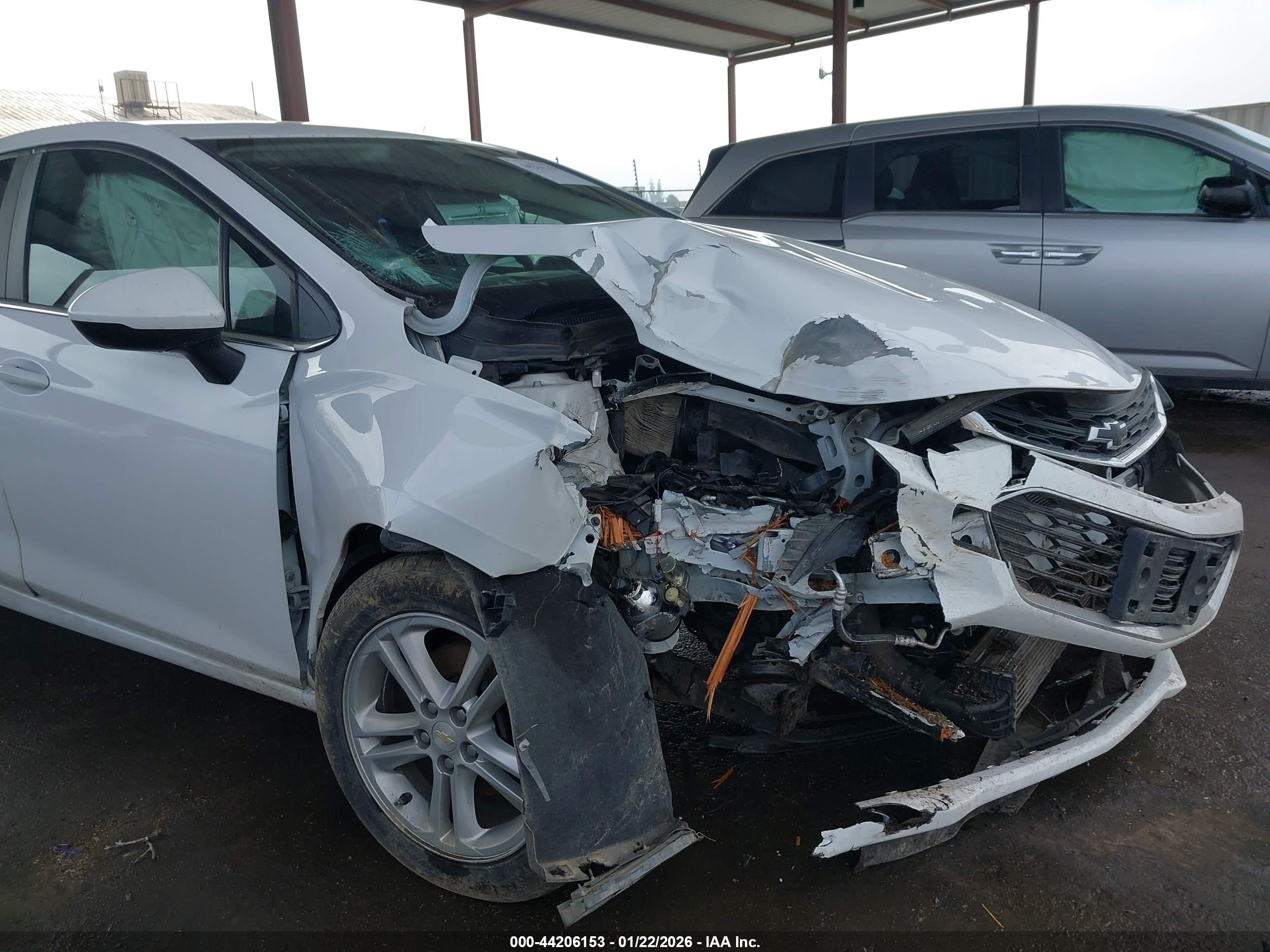 CHEVROLET CRUZE image 6