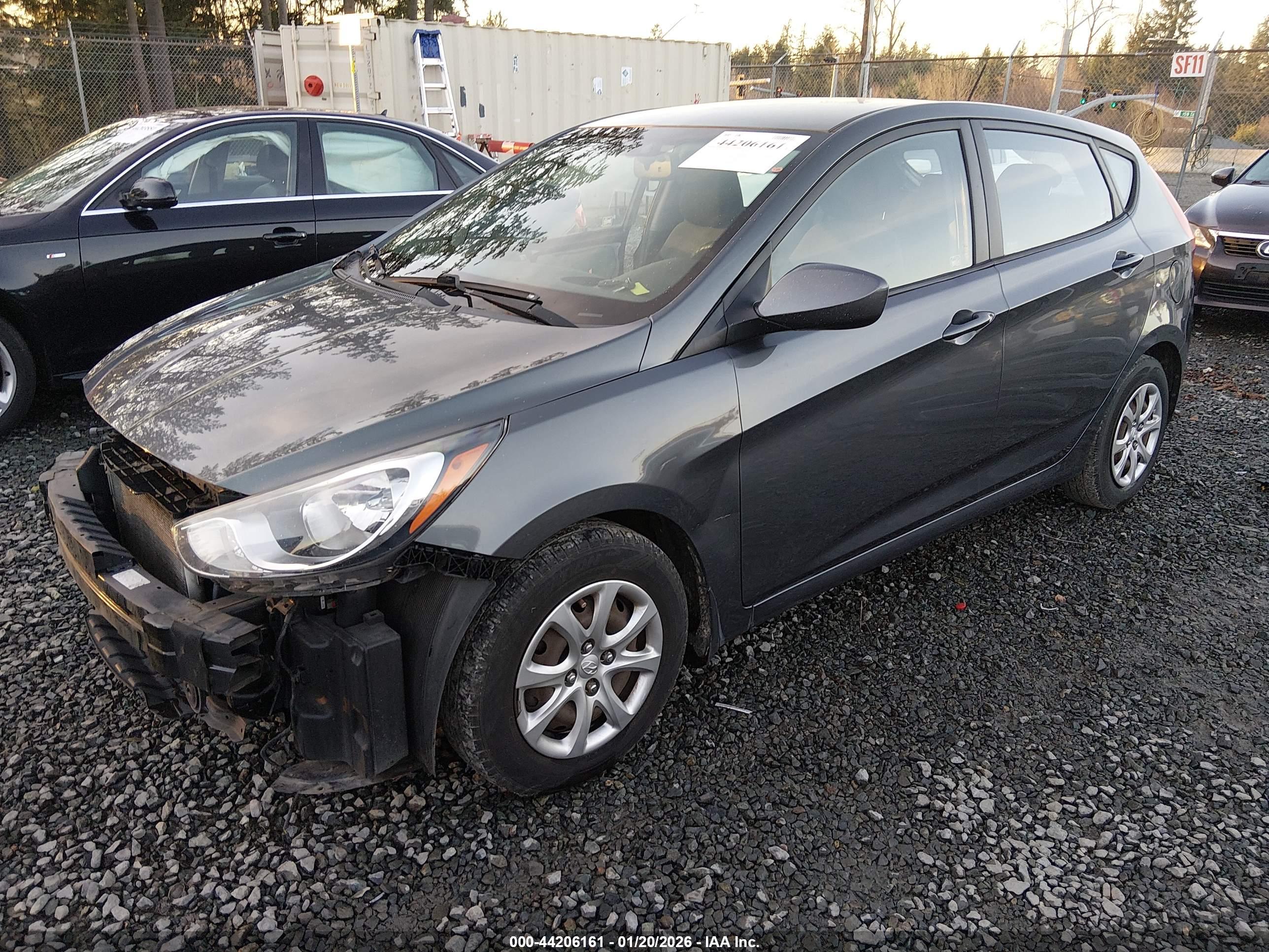 HYUNDAI ACCENT image 2